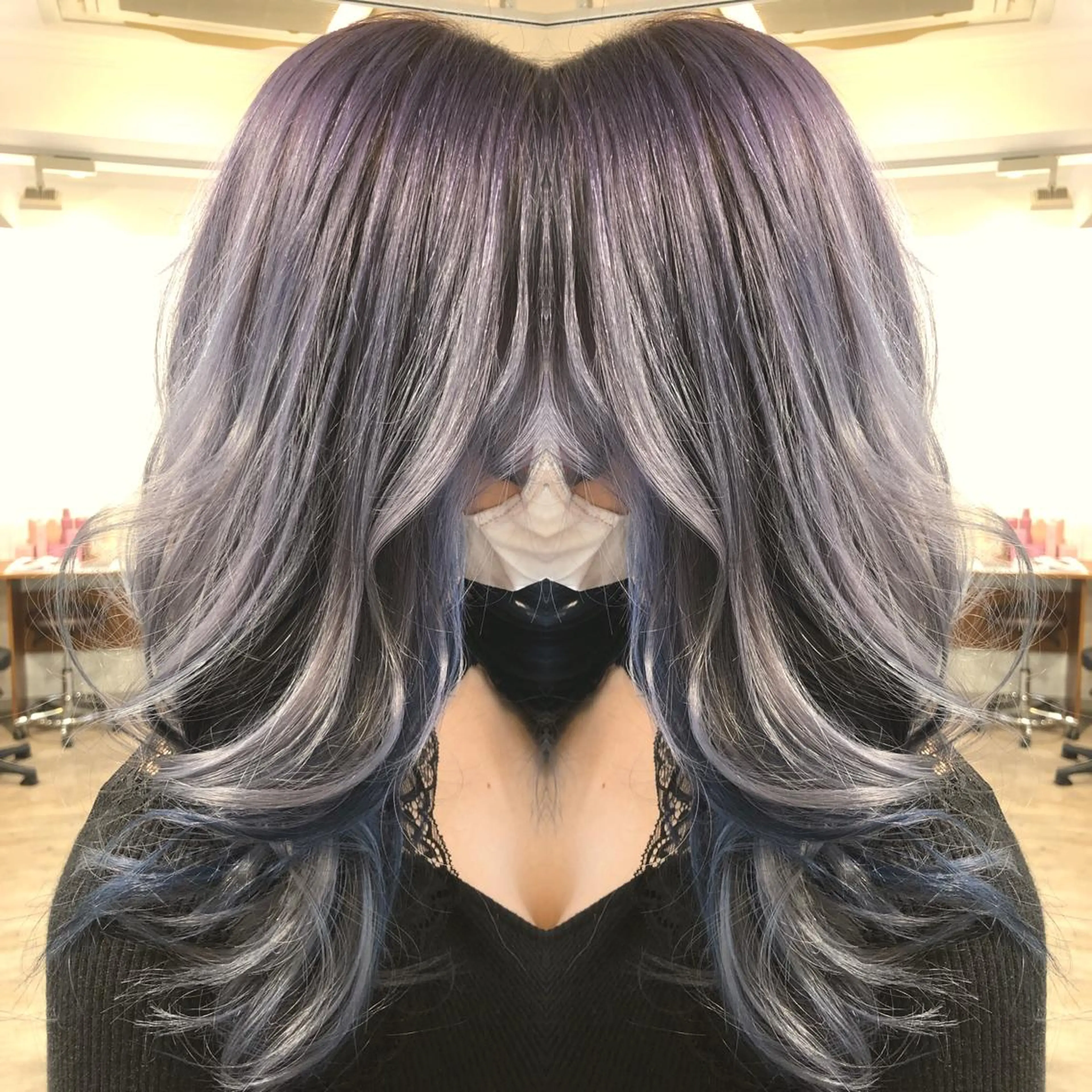 ロング カラー 韓国風/小顔レイヤー /艶カラーのヘアスタイル