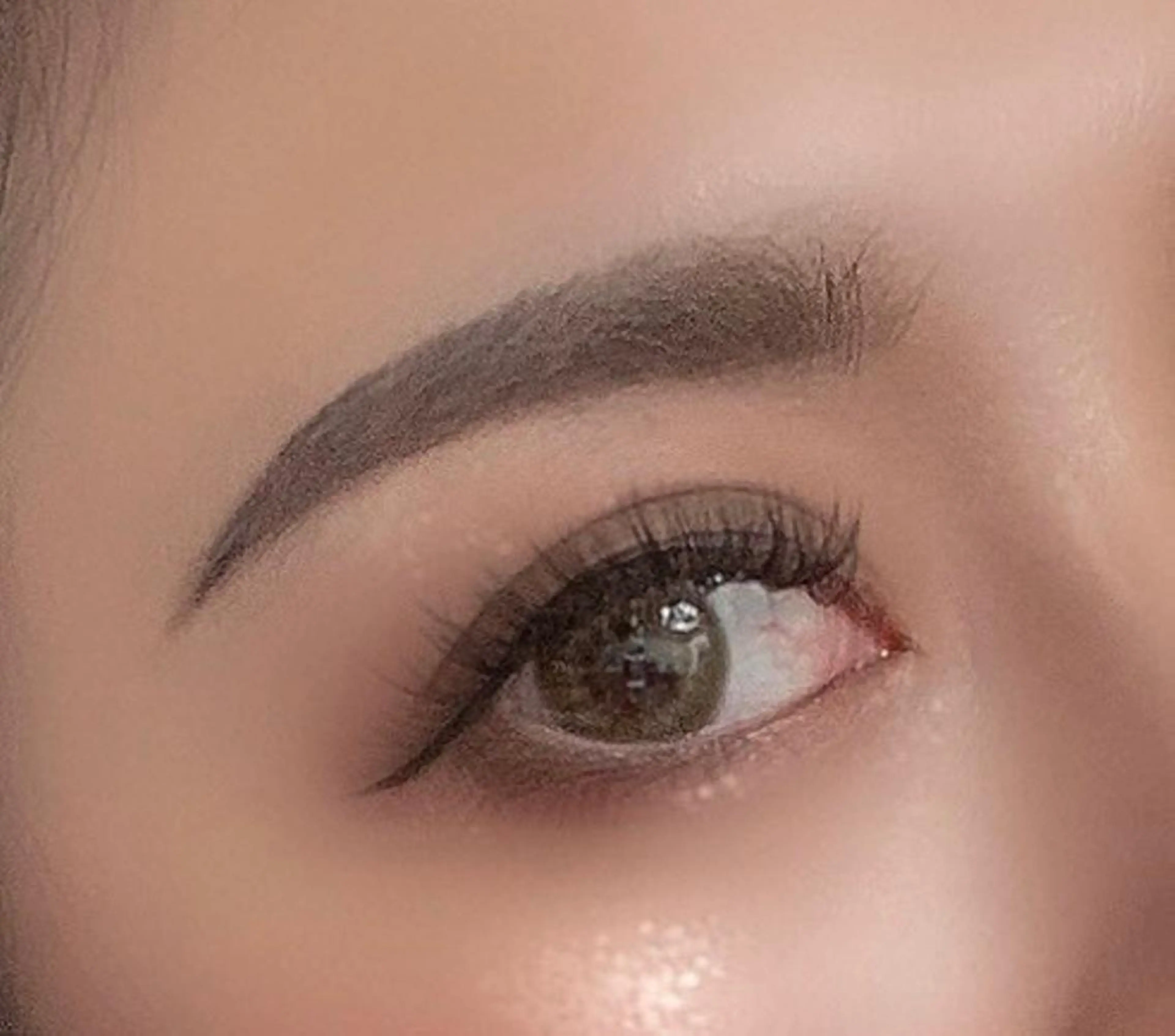 山田 あさ美のマツエク・マツパデザイン