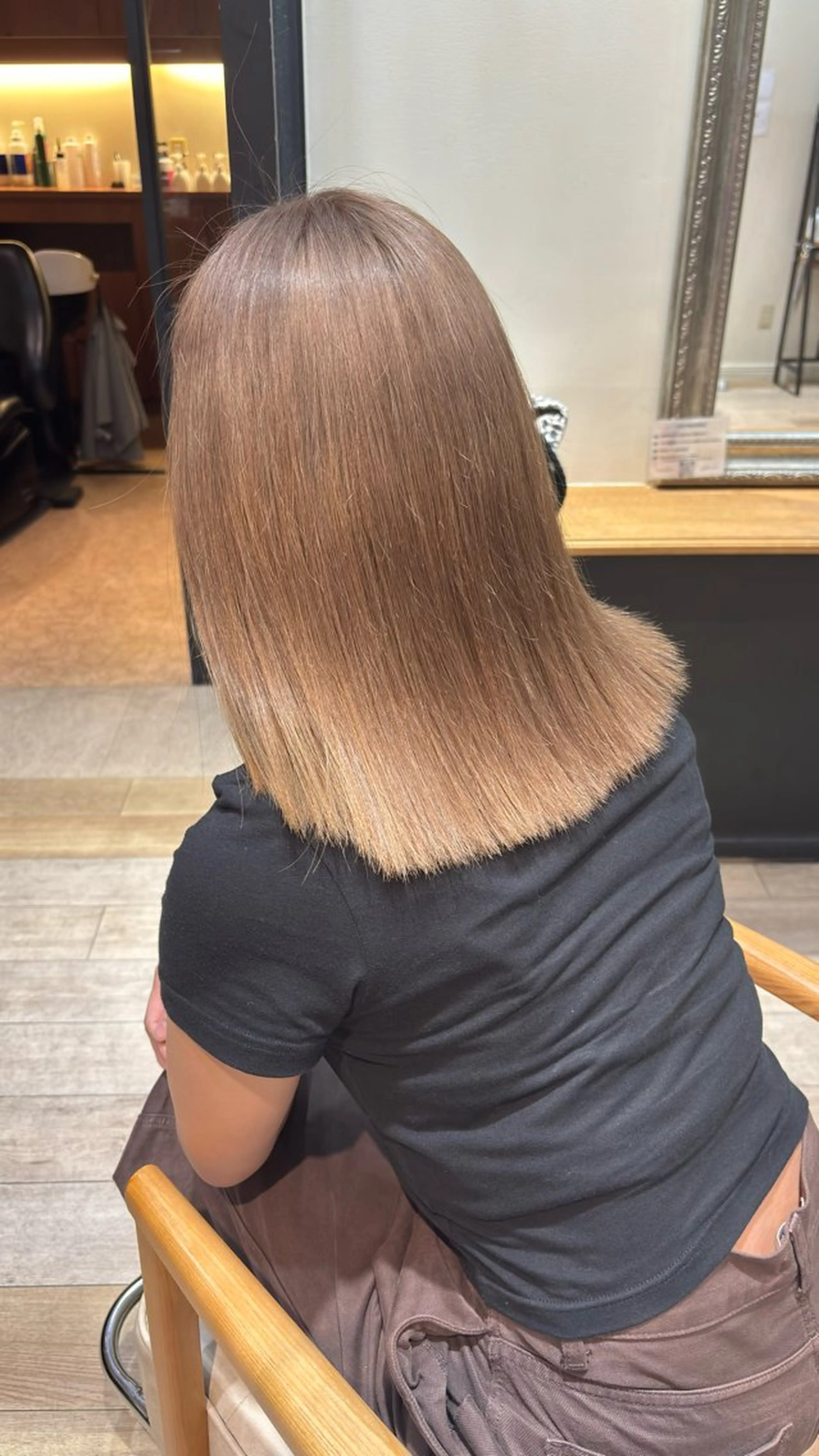 ミディアム カラー ベージュカラー ブリーチ ヘアカラー トリートメント Karin trスタイリスト🥀のヘアスタイル