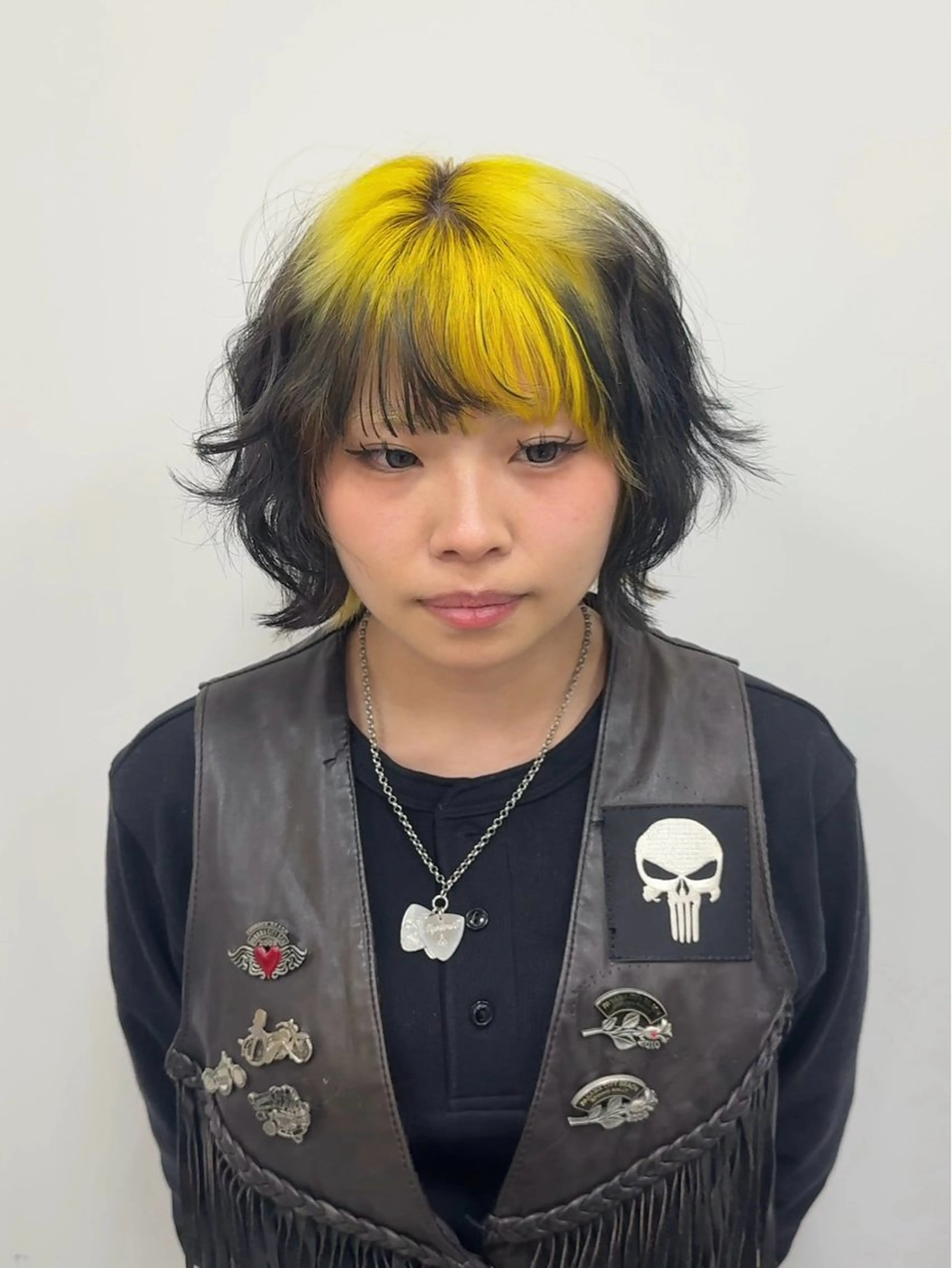 ショート カラー カット ヘアカラー llwy名古屋栄所属・RYUKI/デザイ ンカラー/ブリーチのヘアスタイル