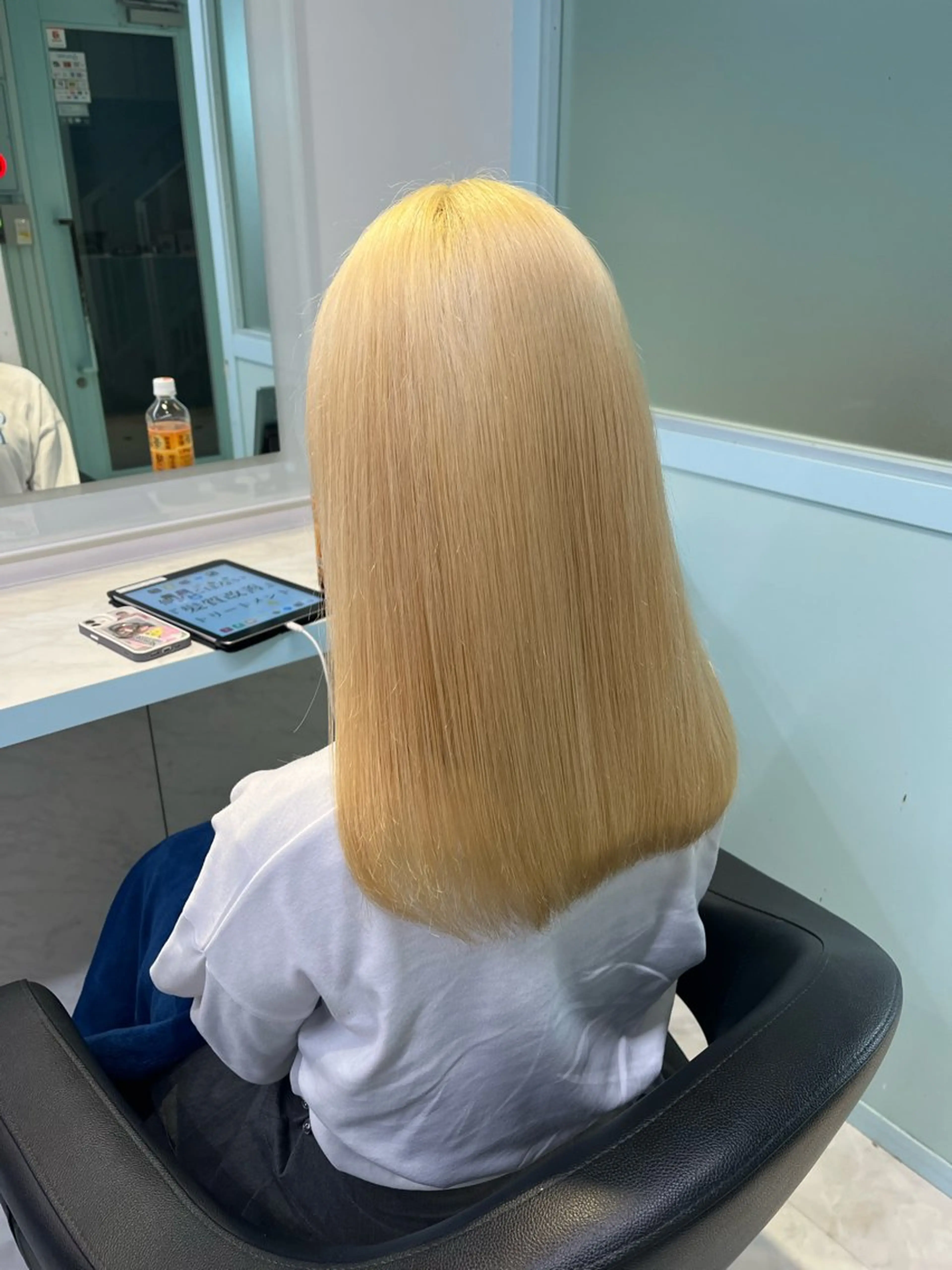 セミロング カラー ヘアカラー トリートメント ブリーチカラー 🩵MIZUKIのヘアスタイル