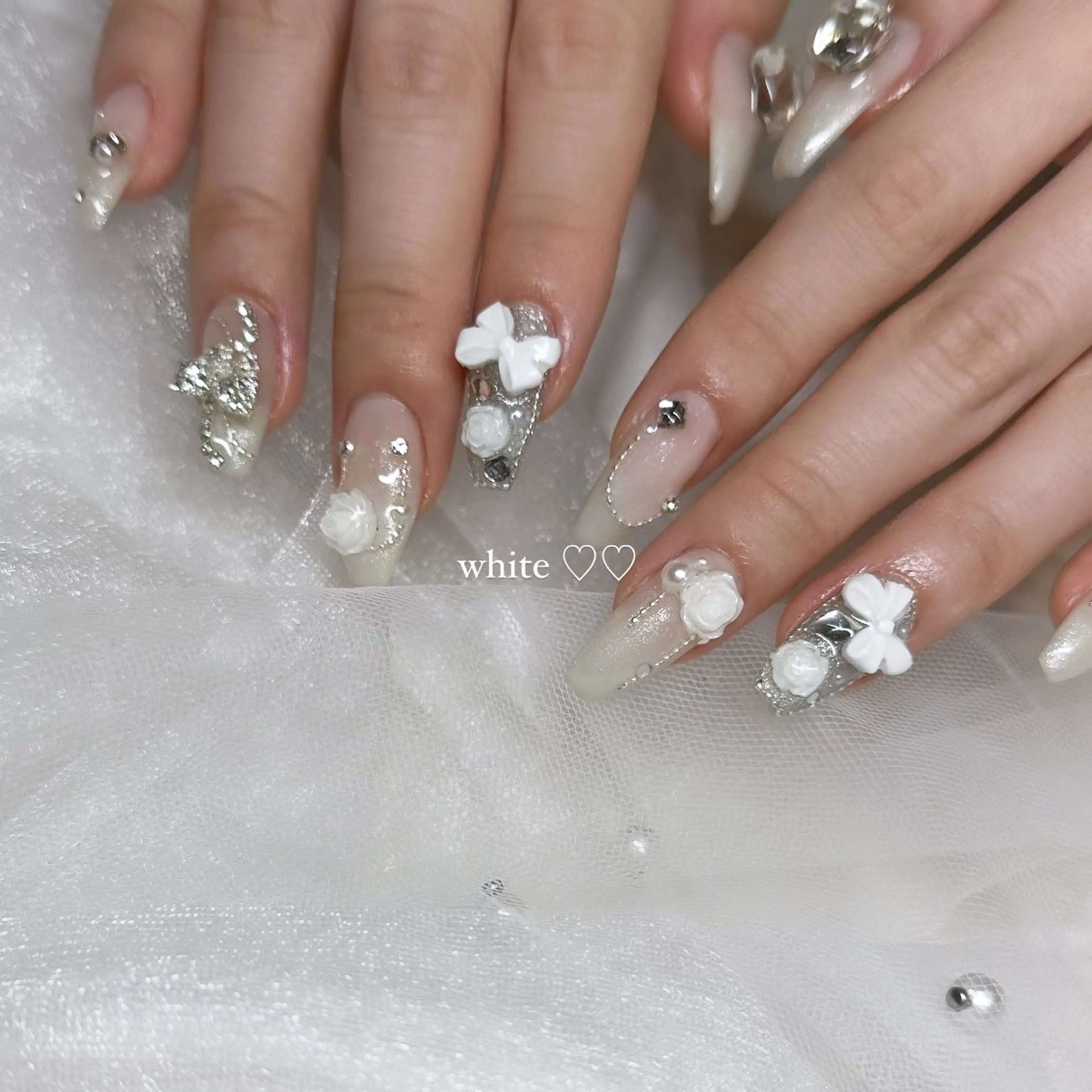 ネイル ハンドネイル SARA ♥のネイルデザイン