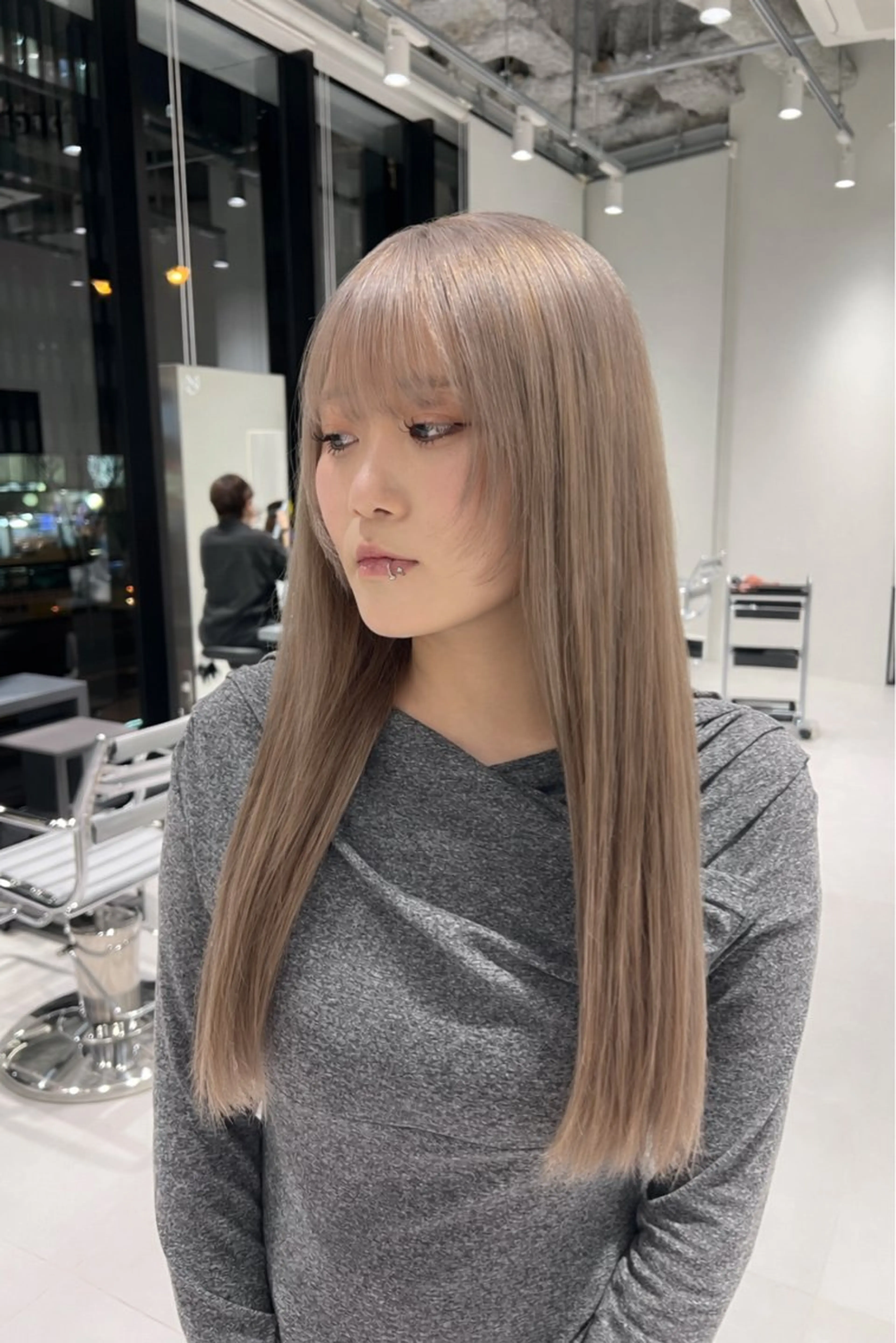 ロング カラー ブリーチ カット ヘアカラー 似合わせ/レイヤー 💟SAEのヘアスタイル