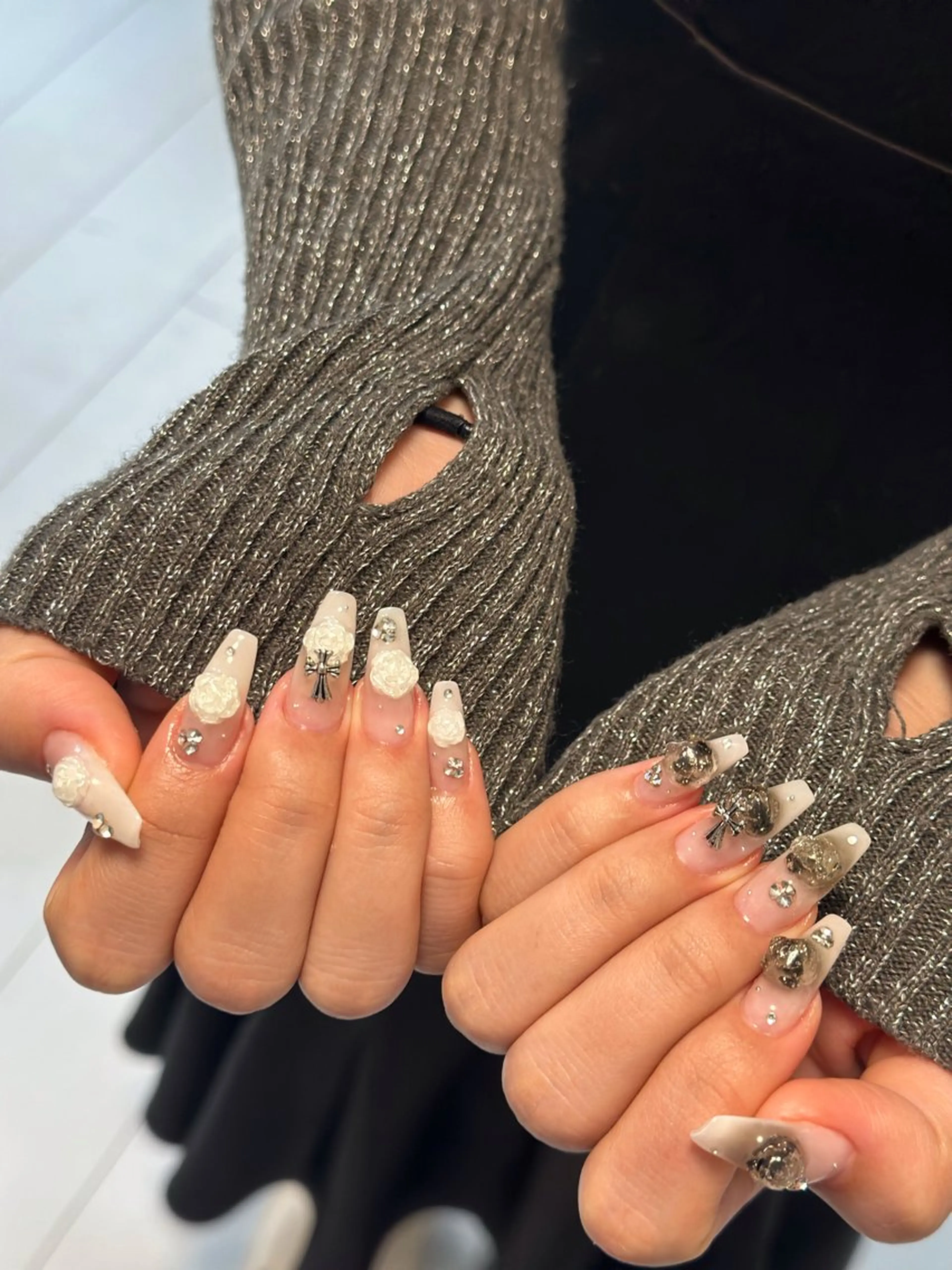 ネイル 長さ出し グラデーション キラキラネイル 韓国ネイル ラメ(グリッター) ハンドネイル ハンドケア Chisa Nail Studio所属・チ サのネイルデザイン