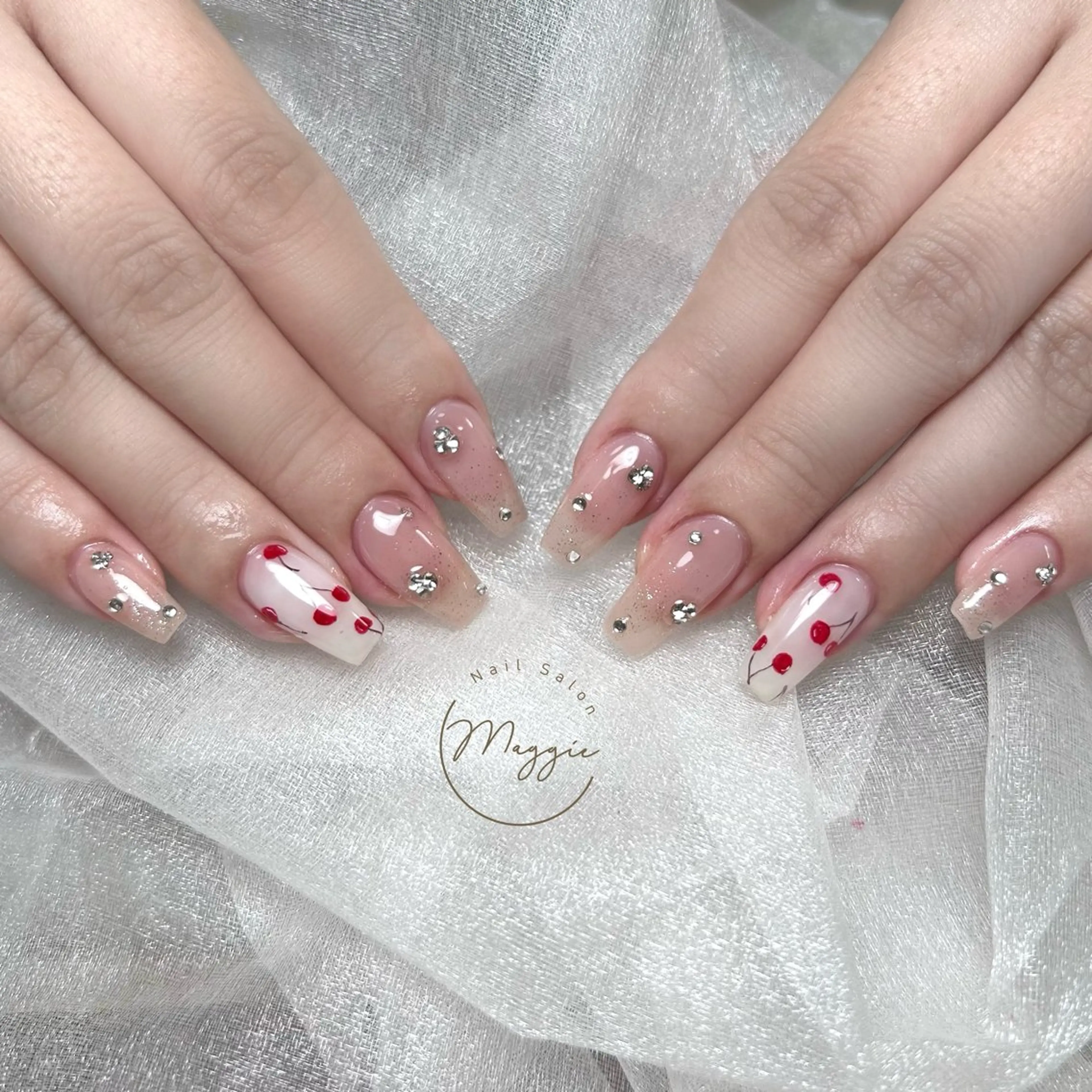 ネイル Maggie Nail🦩のネイルデザイン