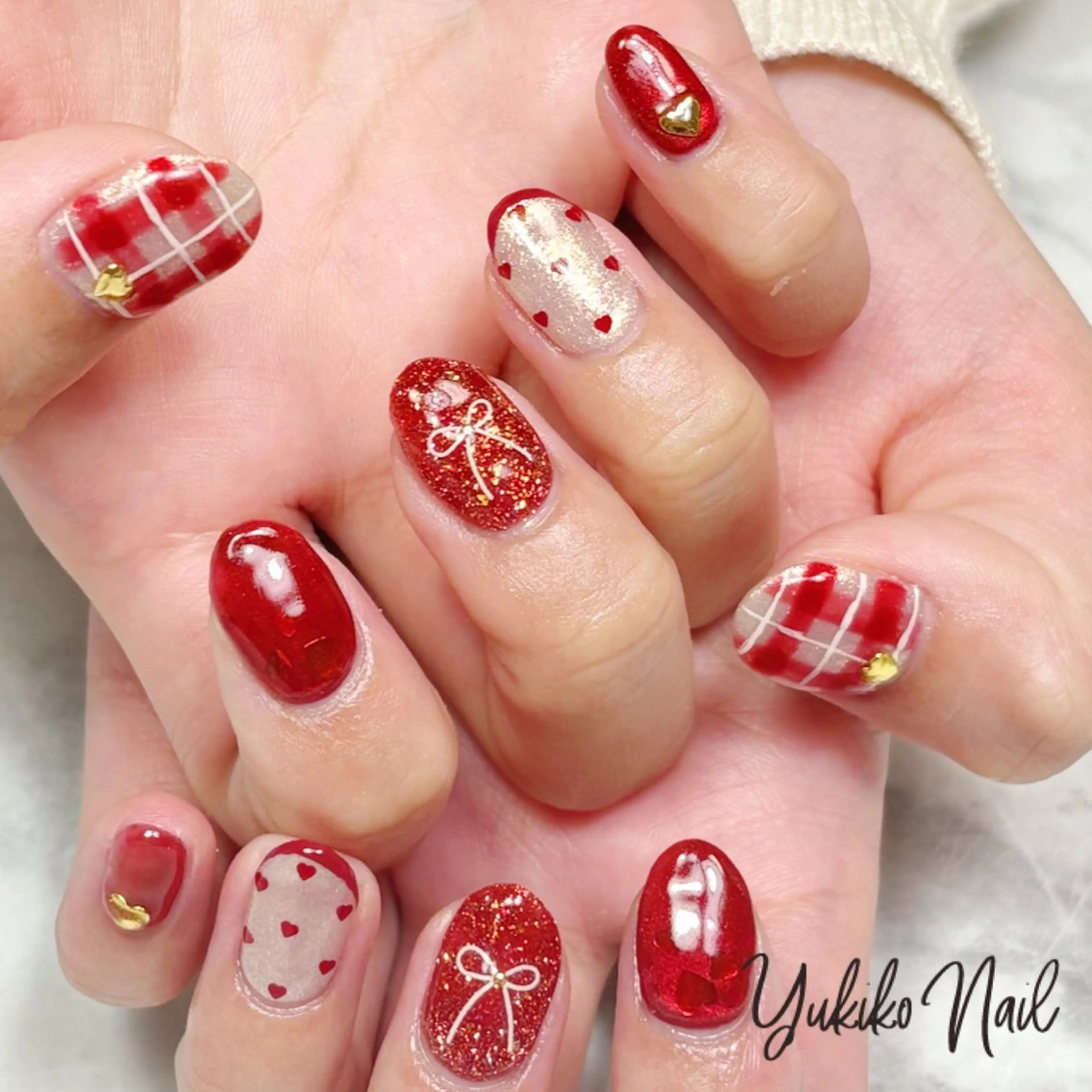 ネイル ハート 赤色 冬ネイル クリスマス ハンドネイル ユキコ ネイルのネイルデザイン