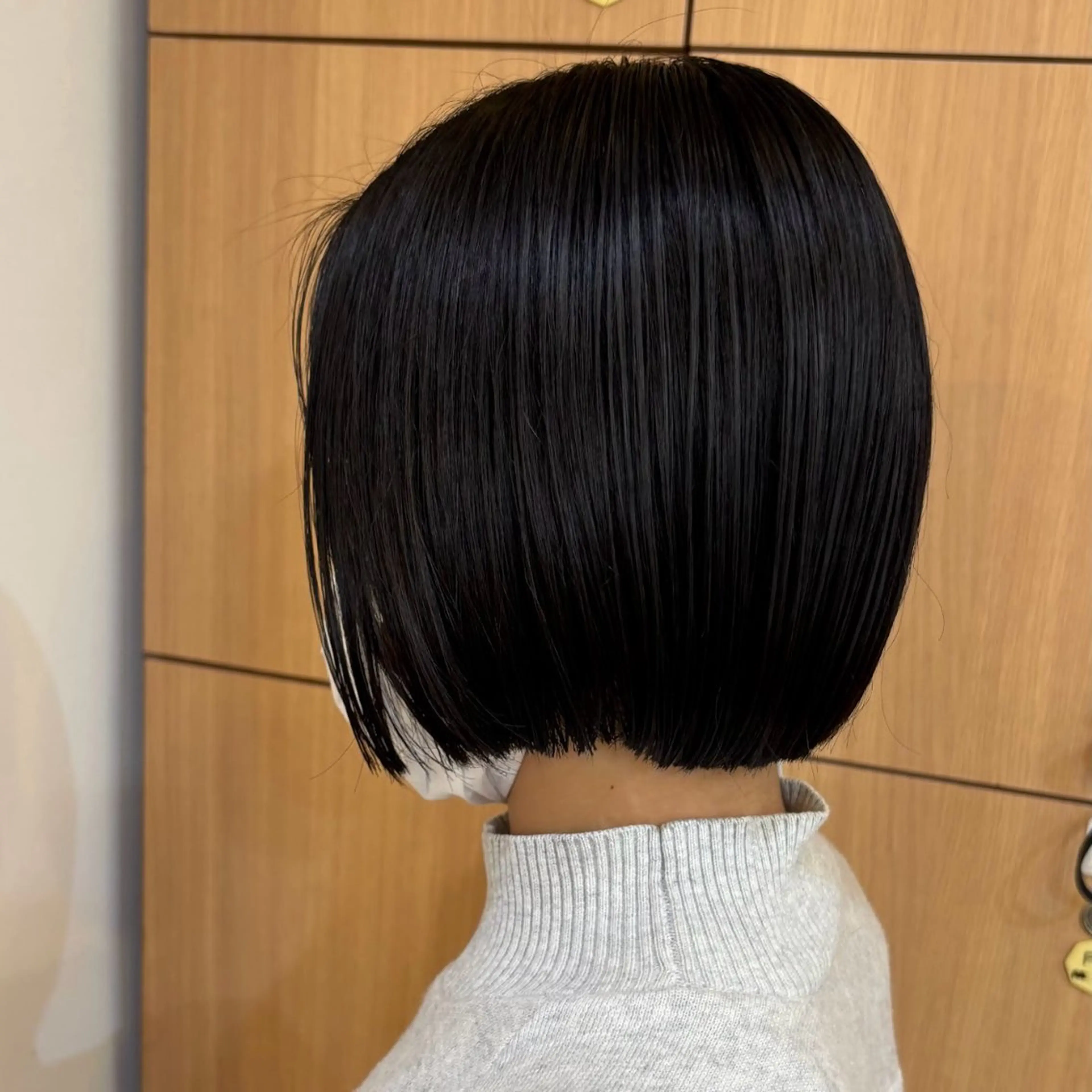 ミディアム 切りっぱなしボブ ボブ 加藤 くるみのヘアスタイル