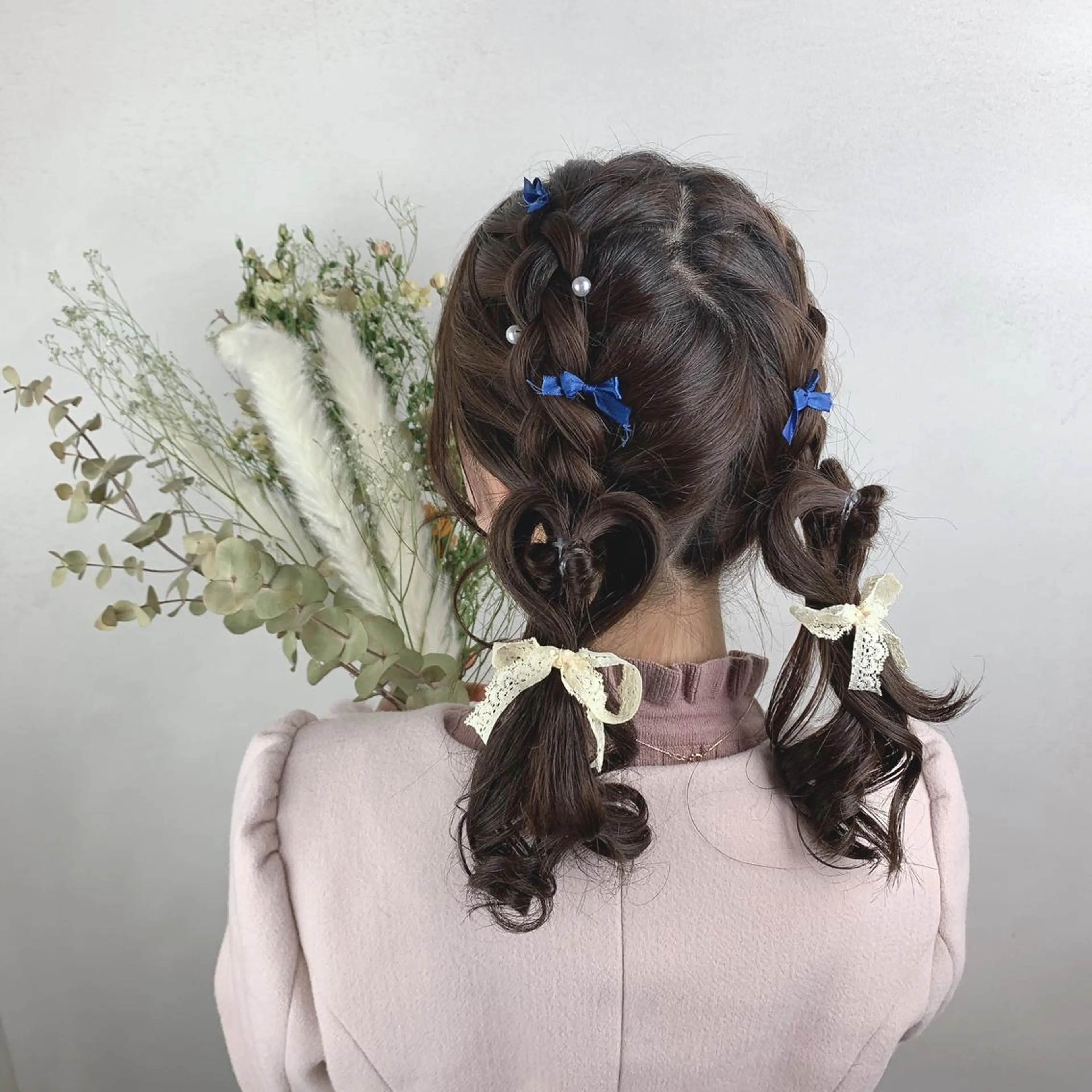 カレンダー 弁天町Tomoのヘアスタイル