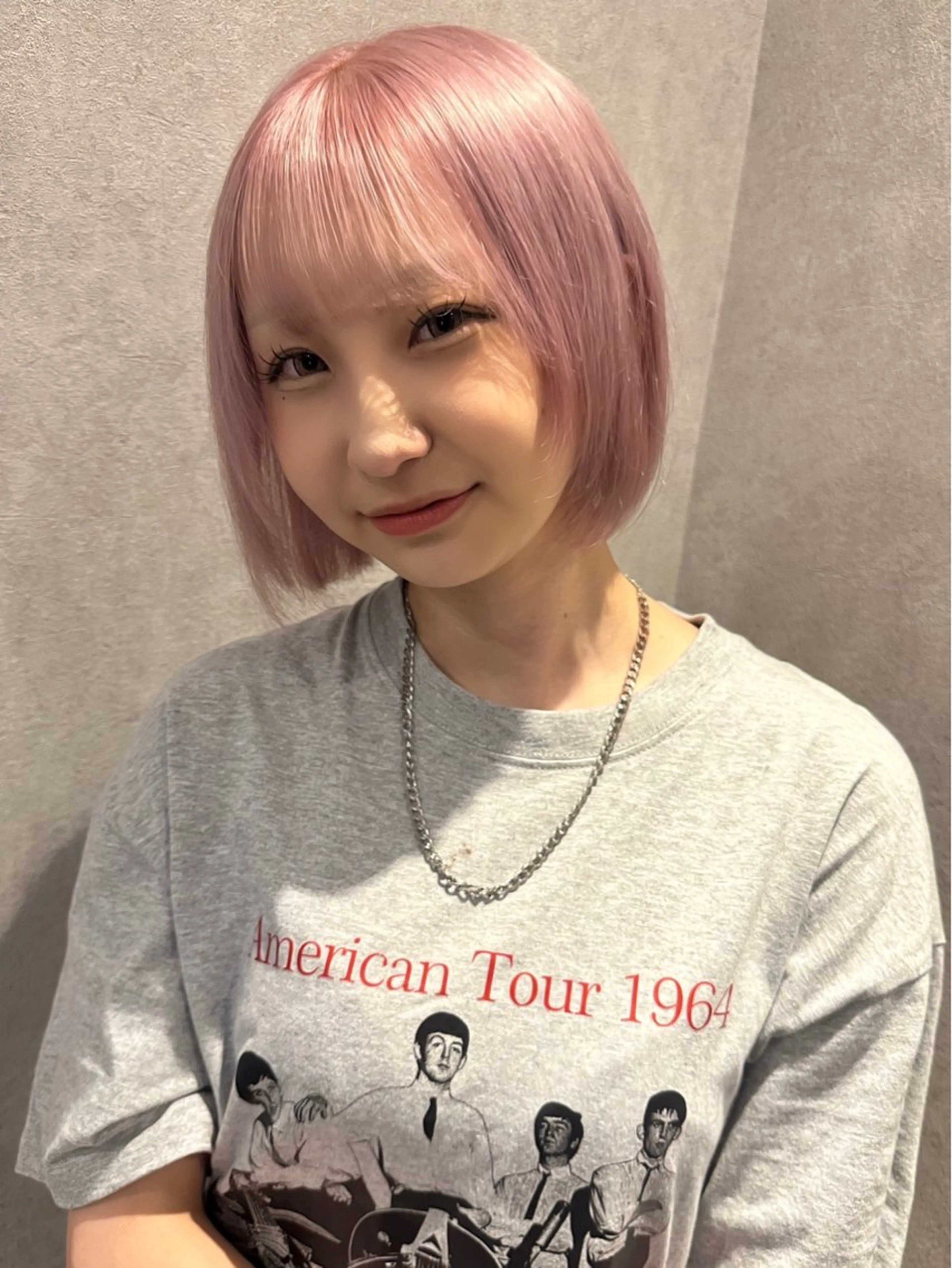 ショート カラー レイヤー/艶カラー 三好悠生のヘアスタイル