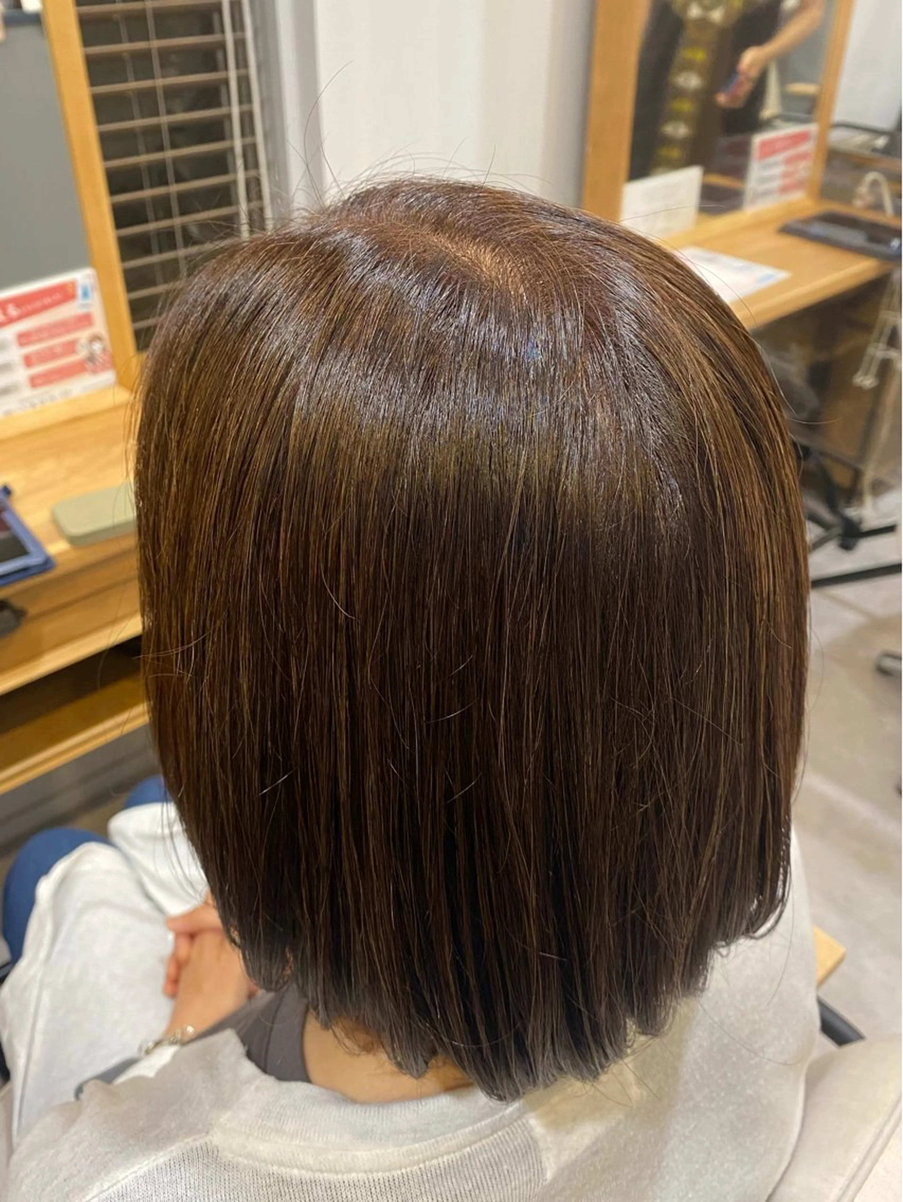 ミディアム 髙梨 いず美のヘアスタイル