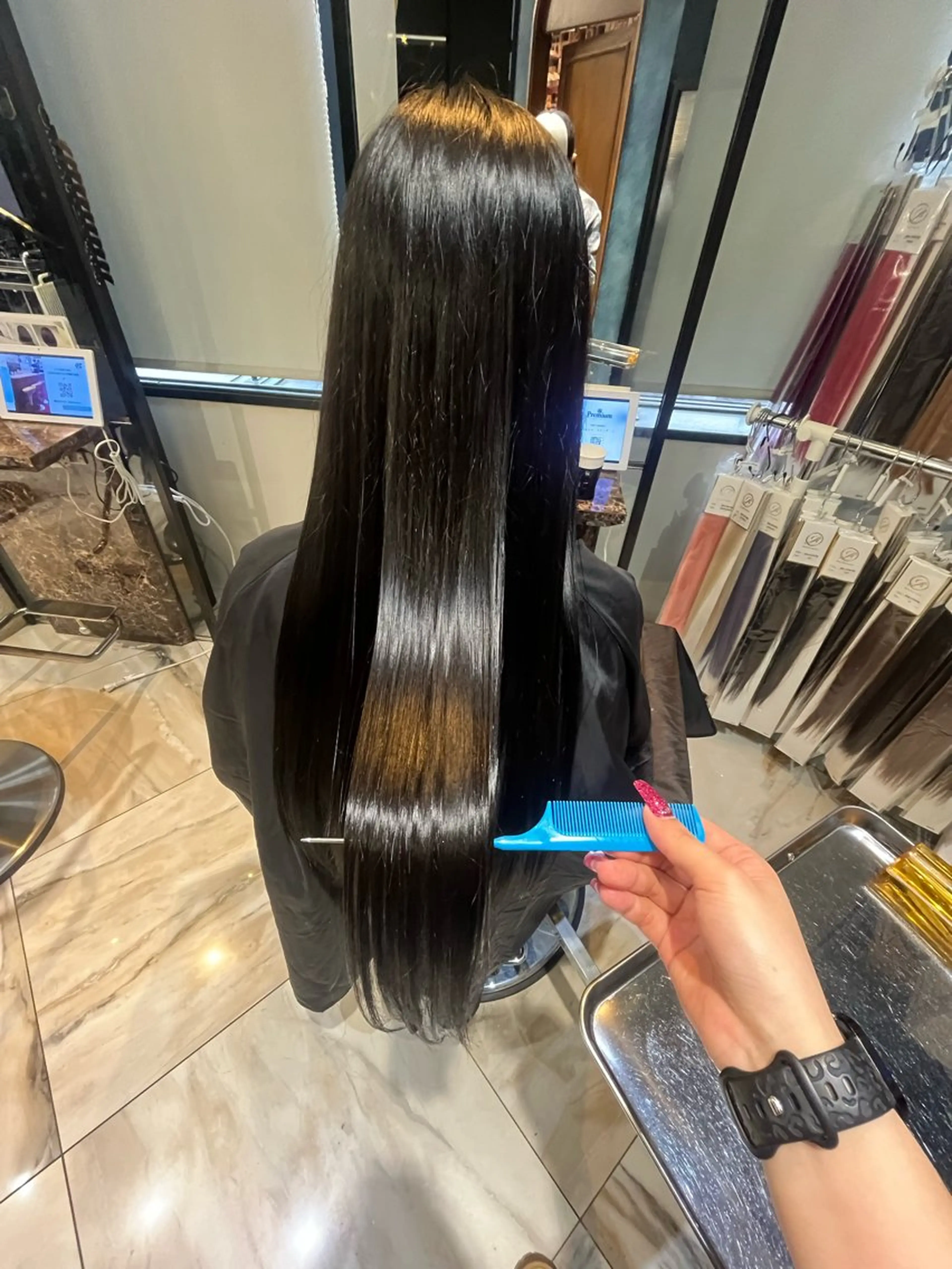 ロング ヘアカラー LUXBESKY所属・梅田美容師/ SAEKAのヘアスタイル