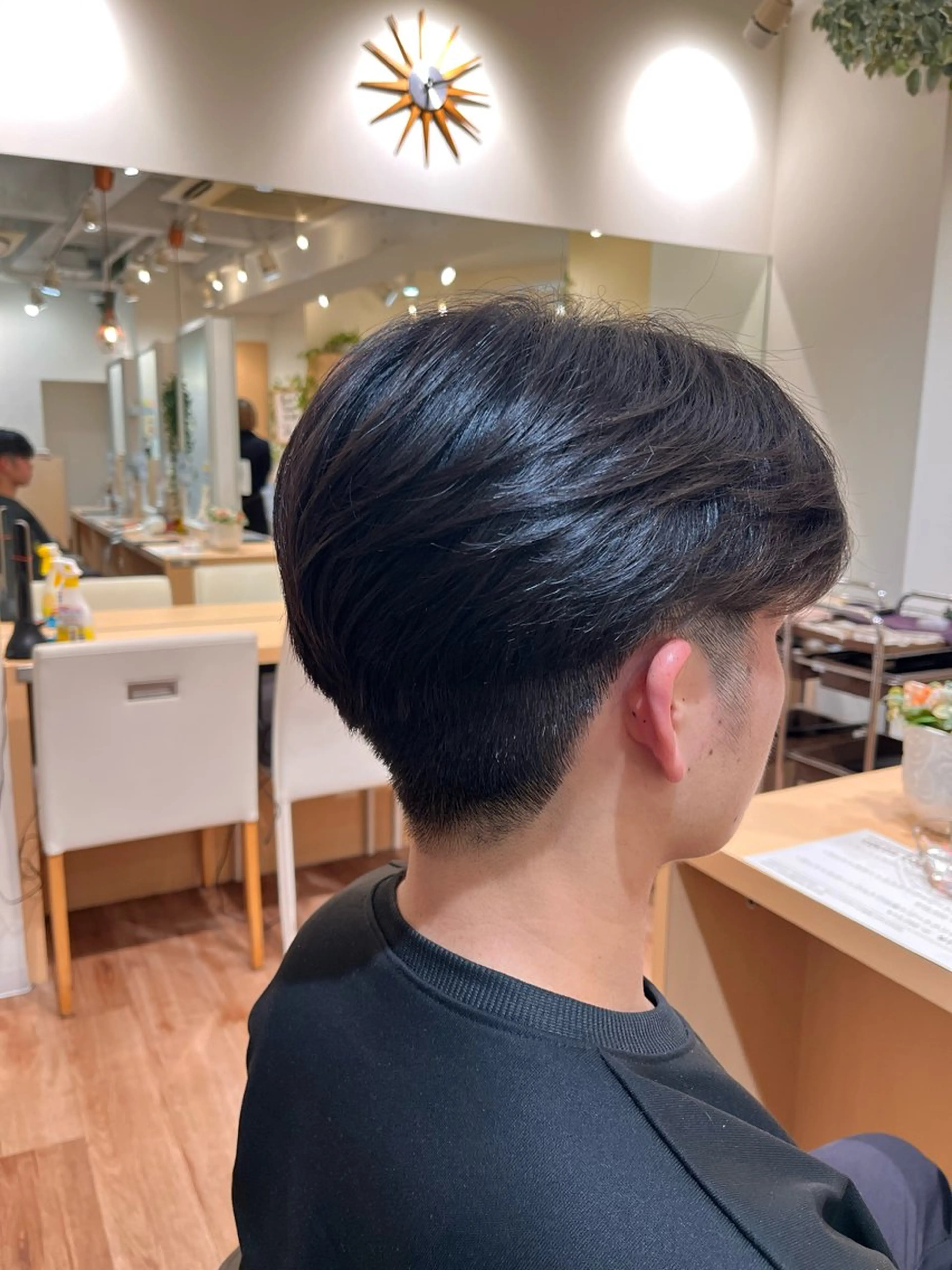 ショート ICHIGO 大山所属・emma 星野のヘアスタイル