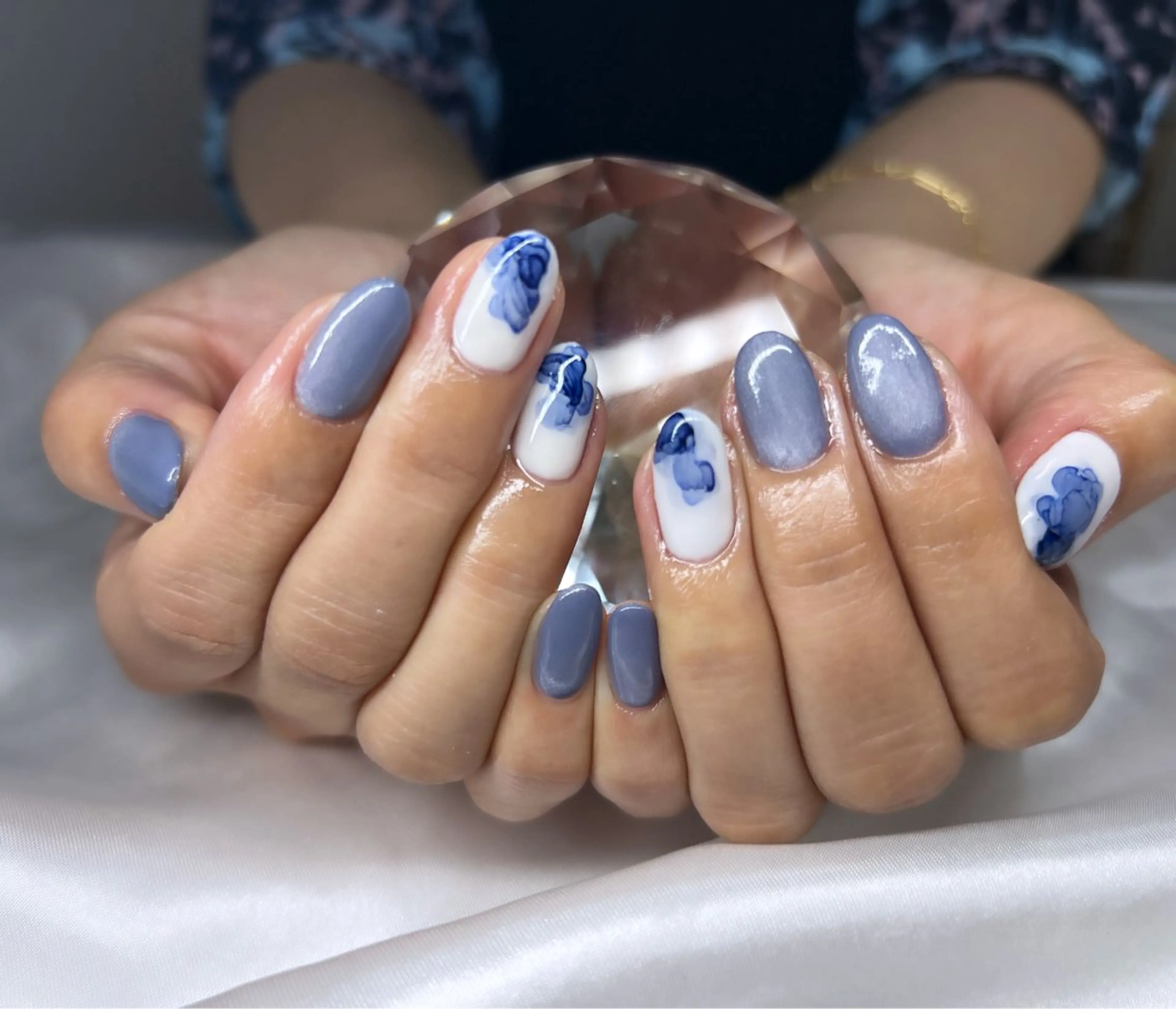 ネイル マグネットネイル ハンドネイル Minako 【Charmant】のネイルデザイン