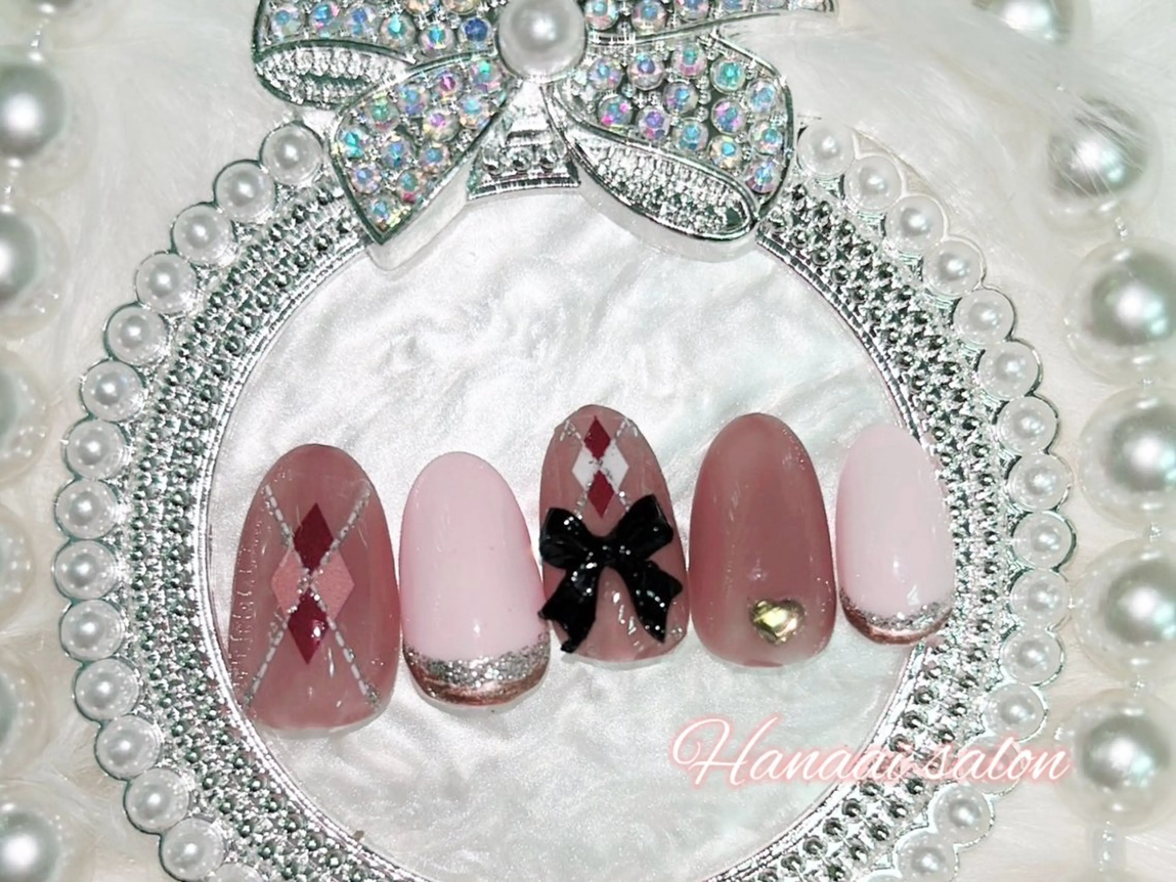 ミディアム Hanaai Salon新宿店のネイルデザイン