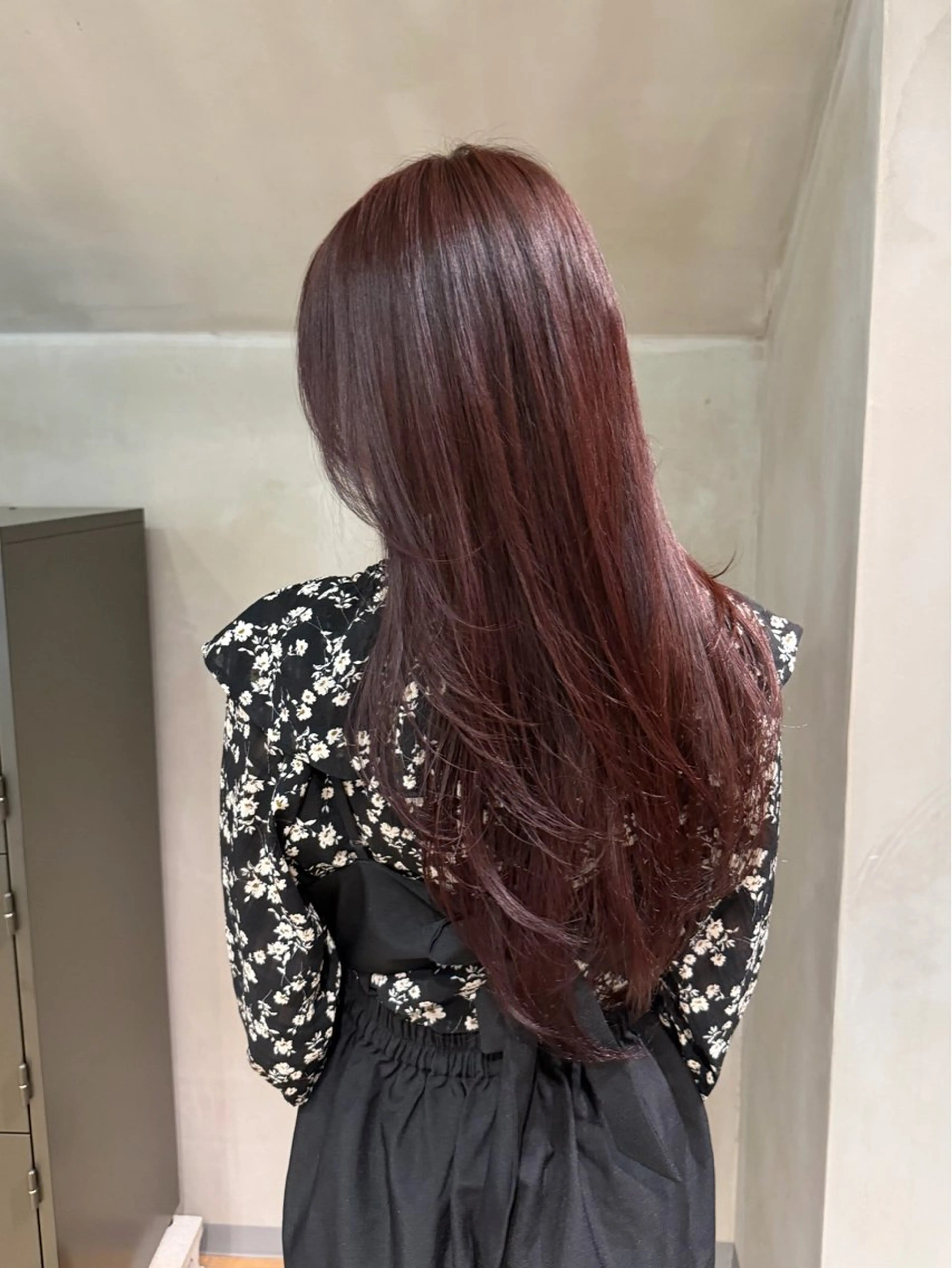 ロング ヘアカラー mei🪽 カラーモデルのヘアスタイル