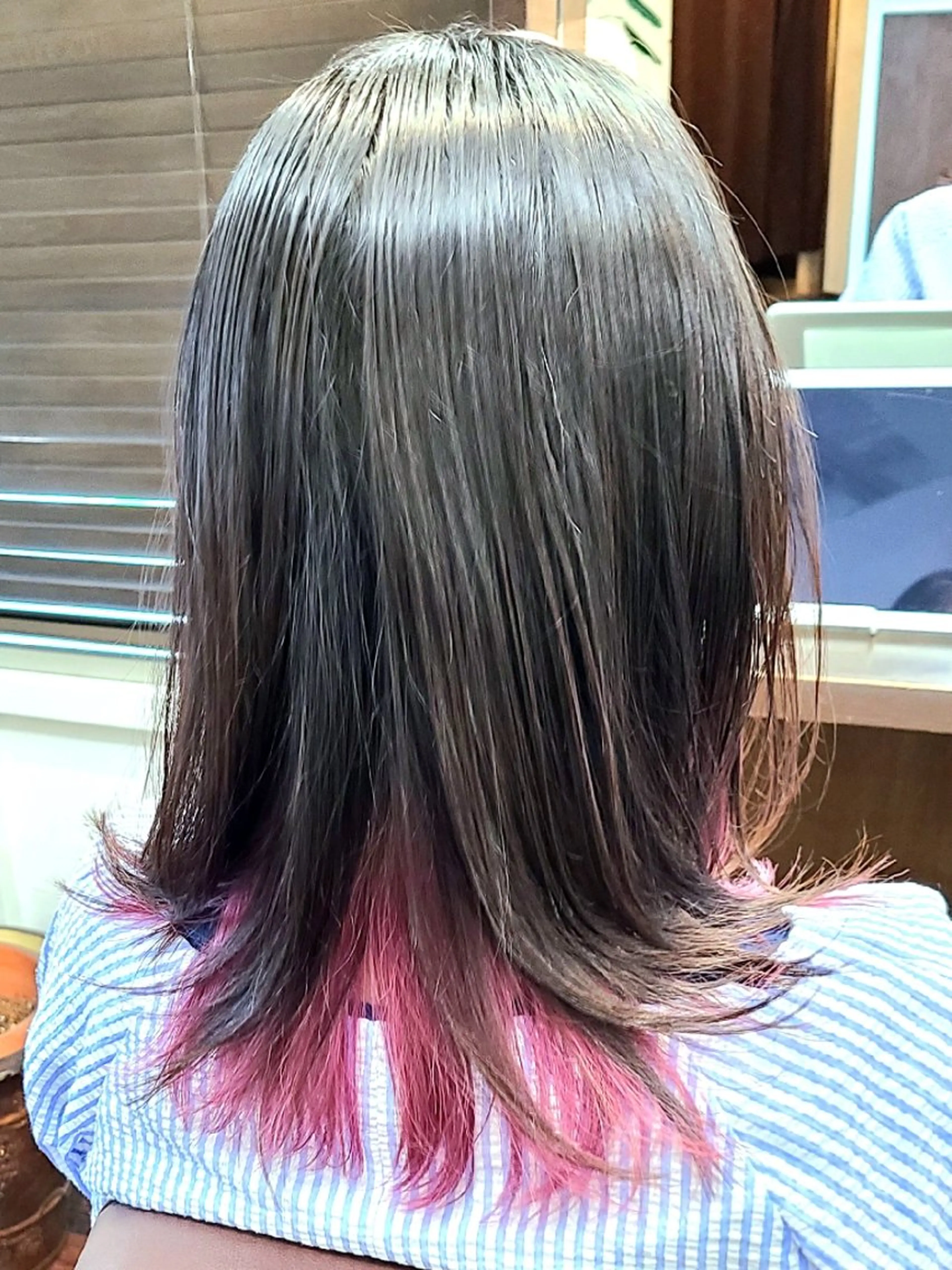 セミロング カラー 【大宮】デザイナー Anne 諳 アンのヘアスタイル