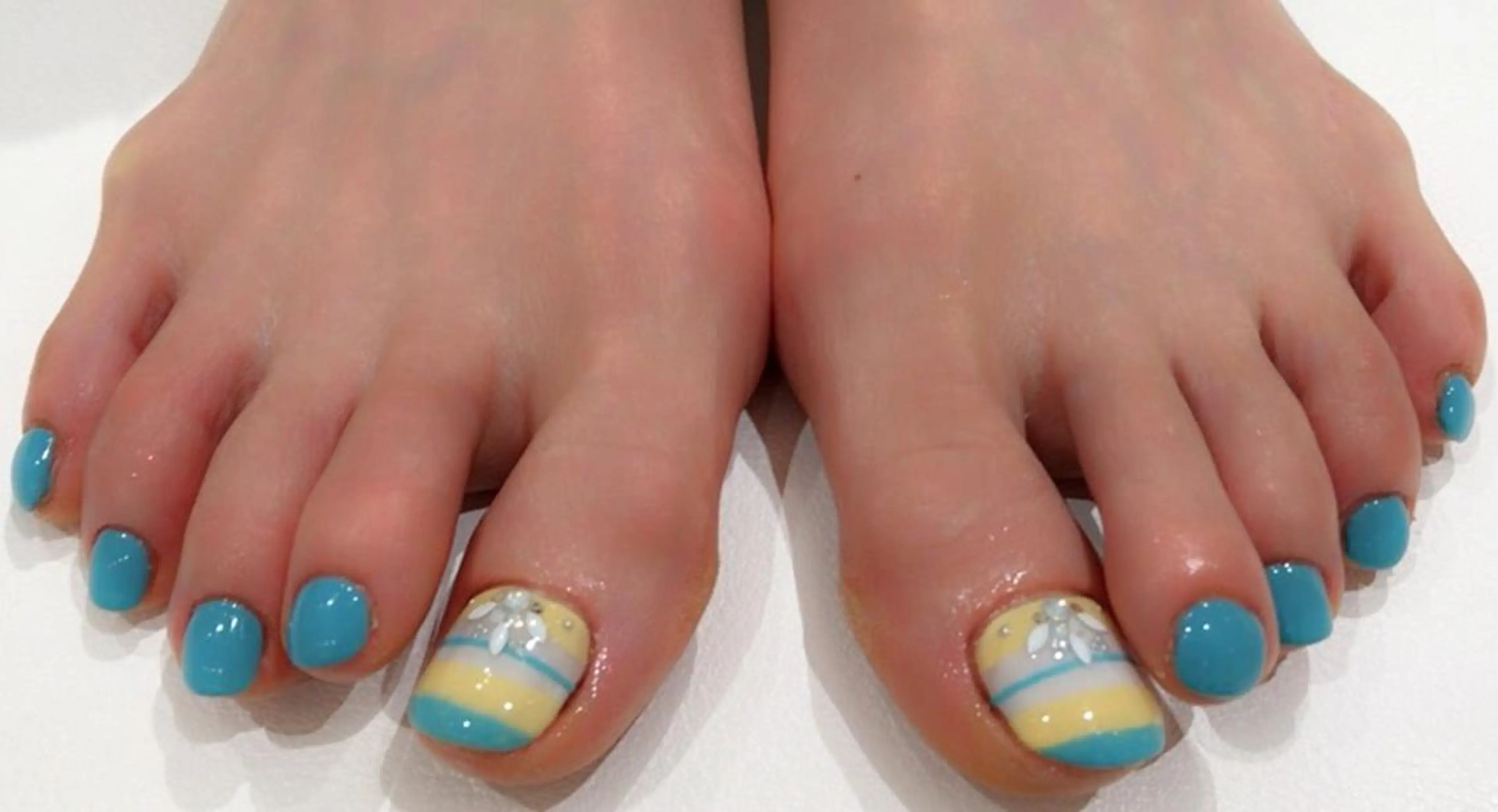 ネイル 山藤 萌永のネイルデザイン