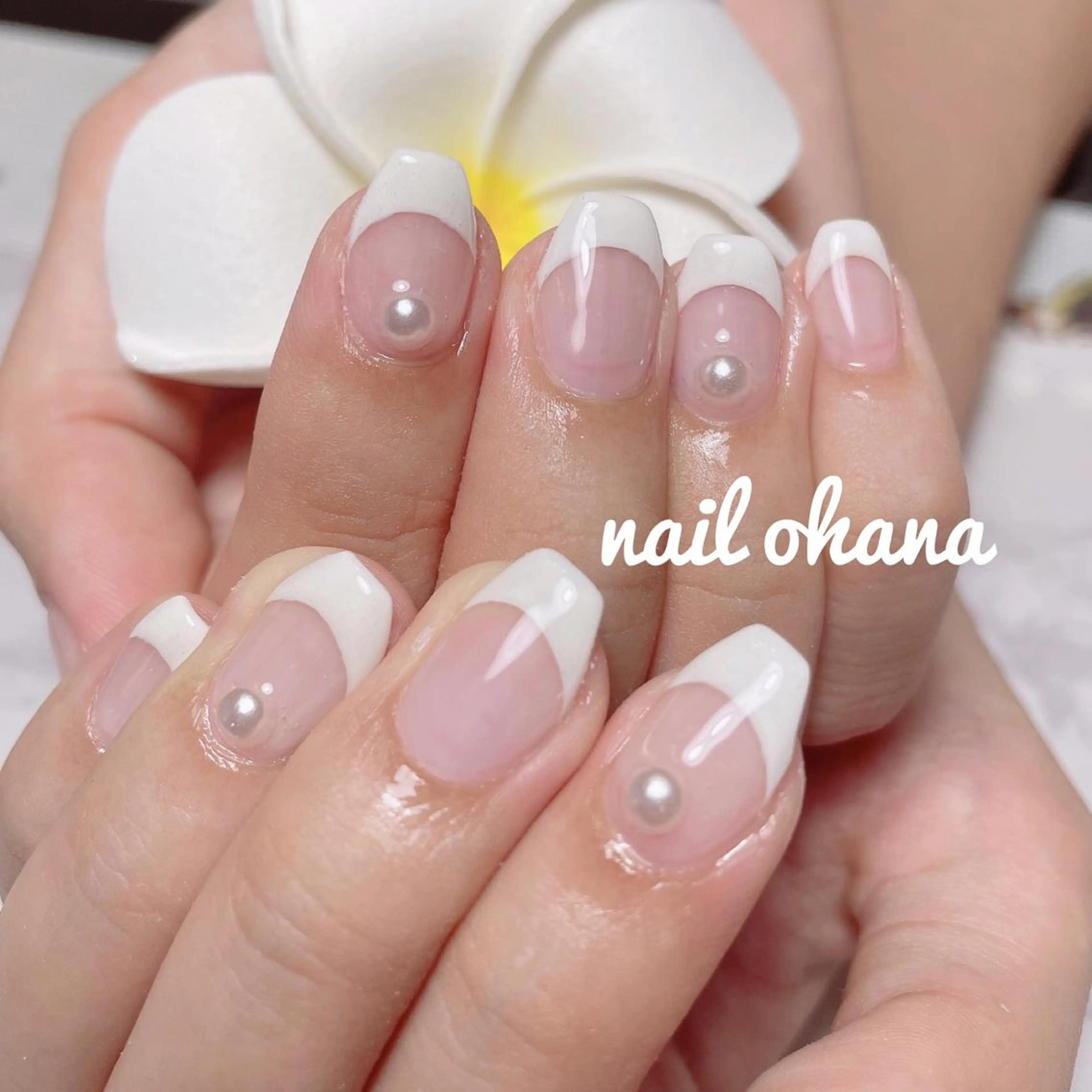 ネイル フレンチネイル ジェルネイル 持ち込み ハンドネイル 那覇🏝️台湾人 ネイリストSHIUのネイルデザイン