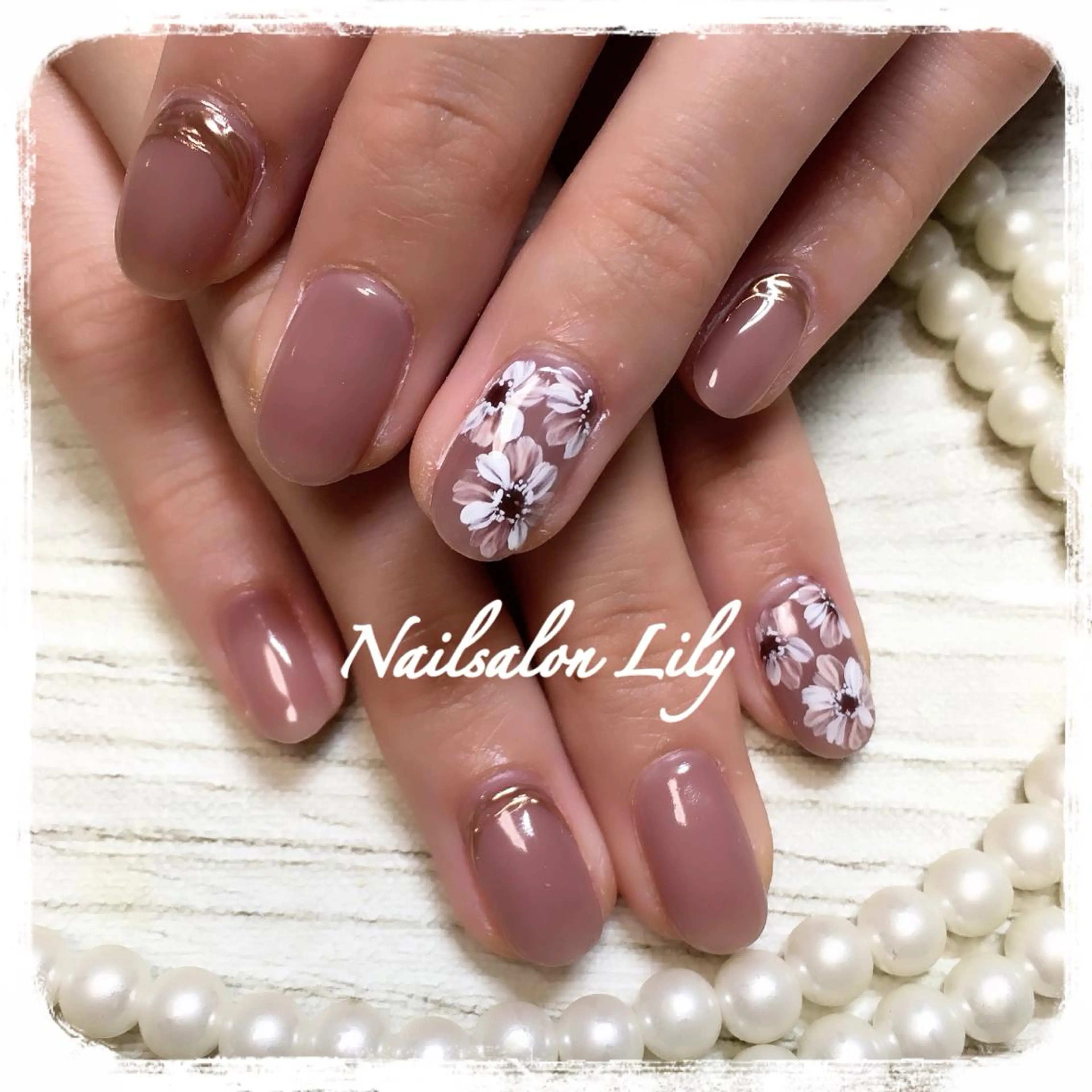 ネイル Nailsalon Lilyのネイルデザイン