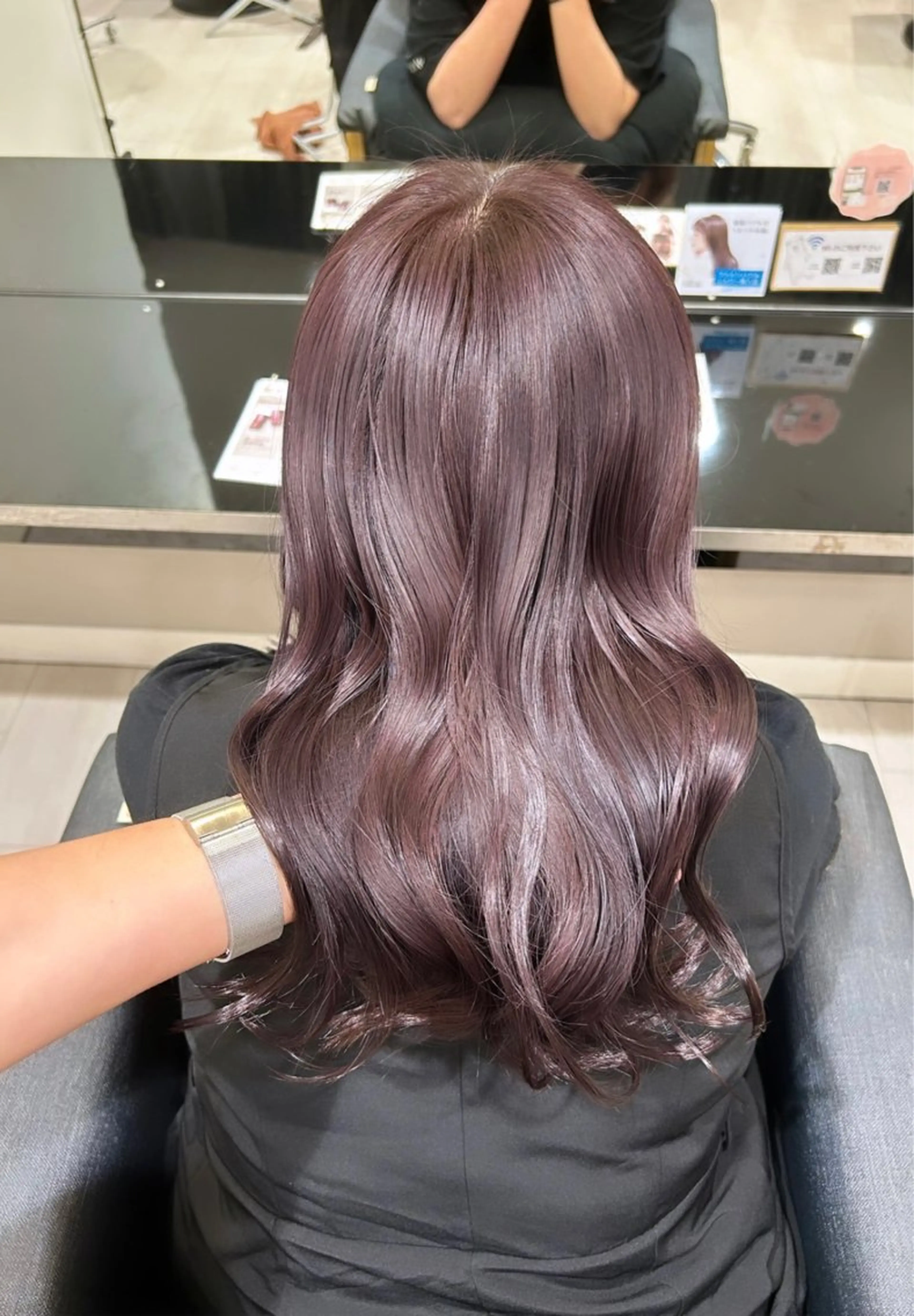 セミロング 髪質改善× ブリーチなしyutoのヘアスタイル