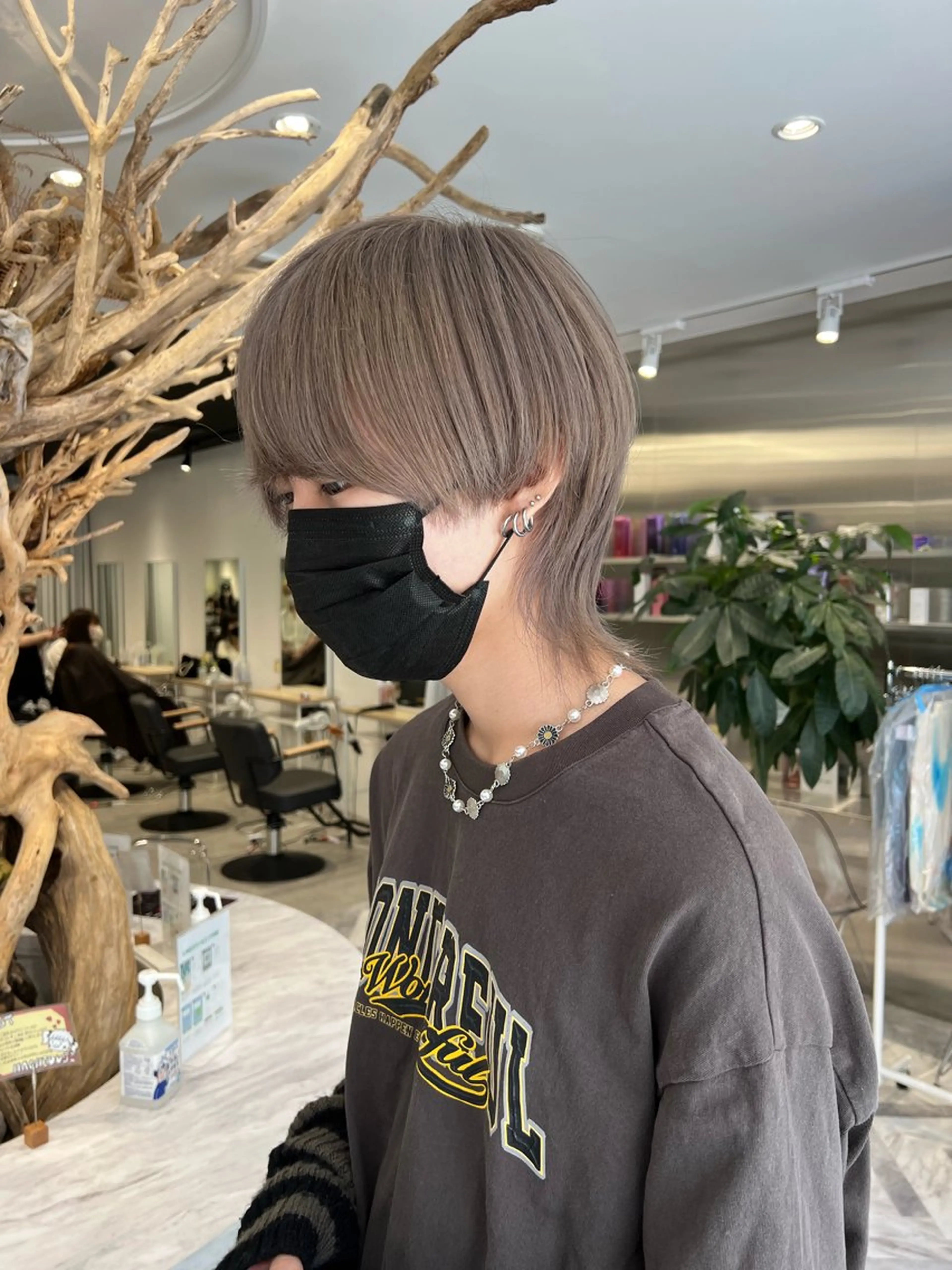 ショート カラー メンズ メンズパーマ メンズツイストパーマ 波巻きパーマ ツイストパーマ カット カラーモデル⚡️ REONのヘアスタイル