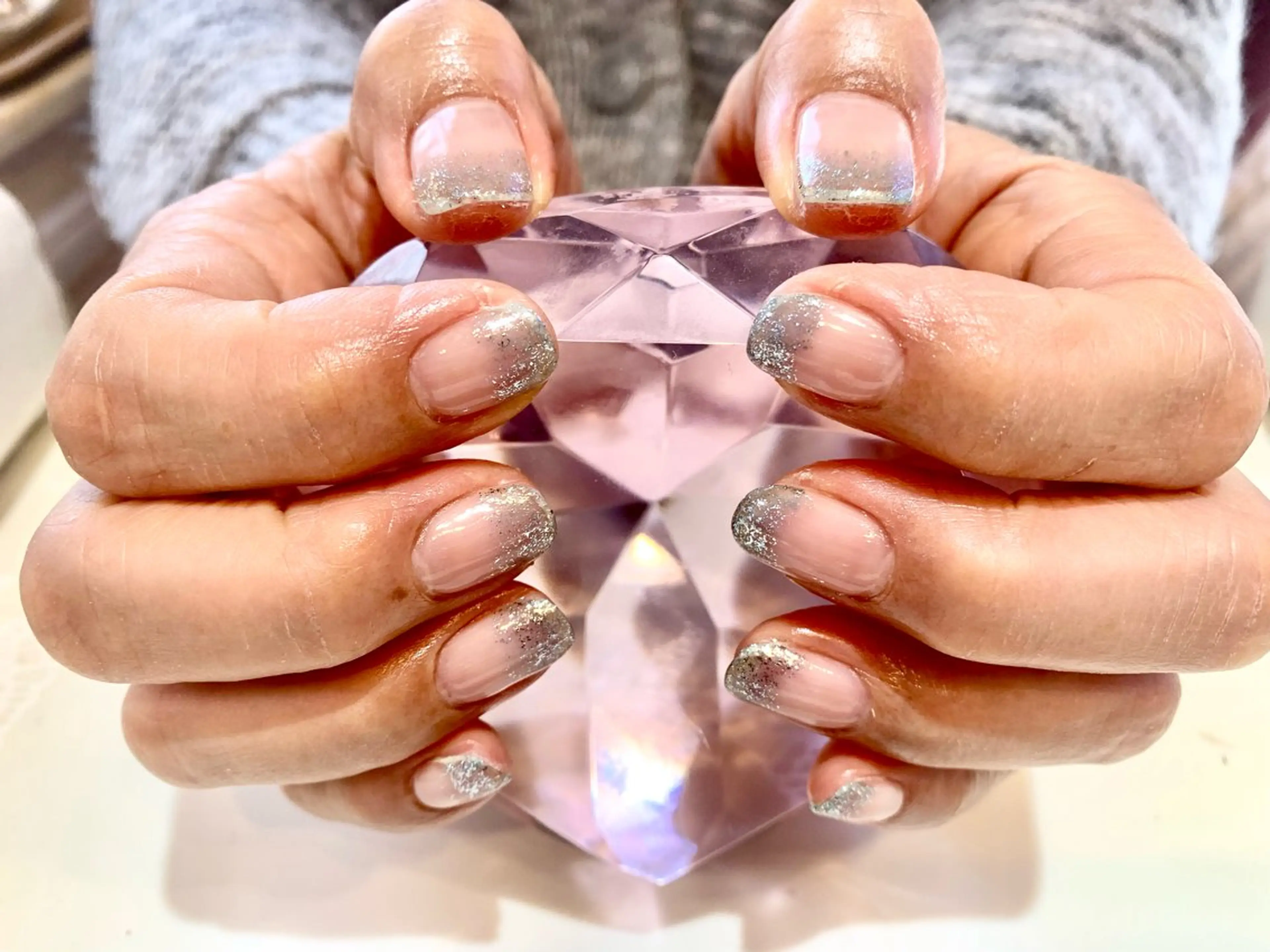 ネイル グラデーション ラメ(グリッター) ラメグラデーション ビューティーサロンたけ子所属・ビューティーサロン たけ子　内田のネイルデザイン