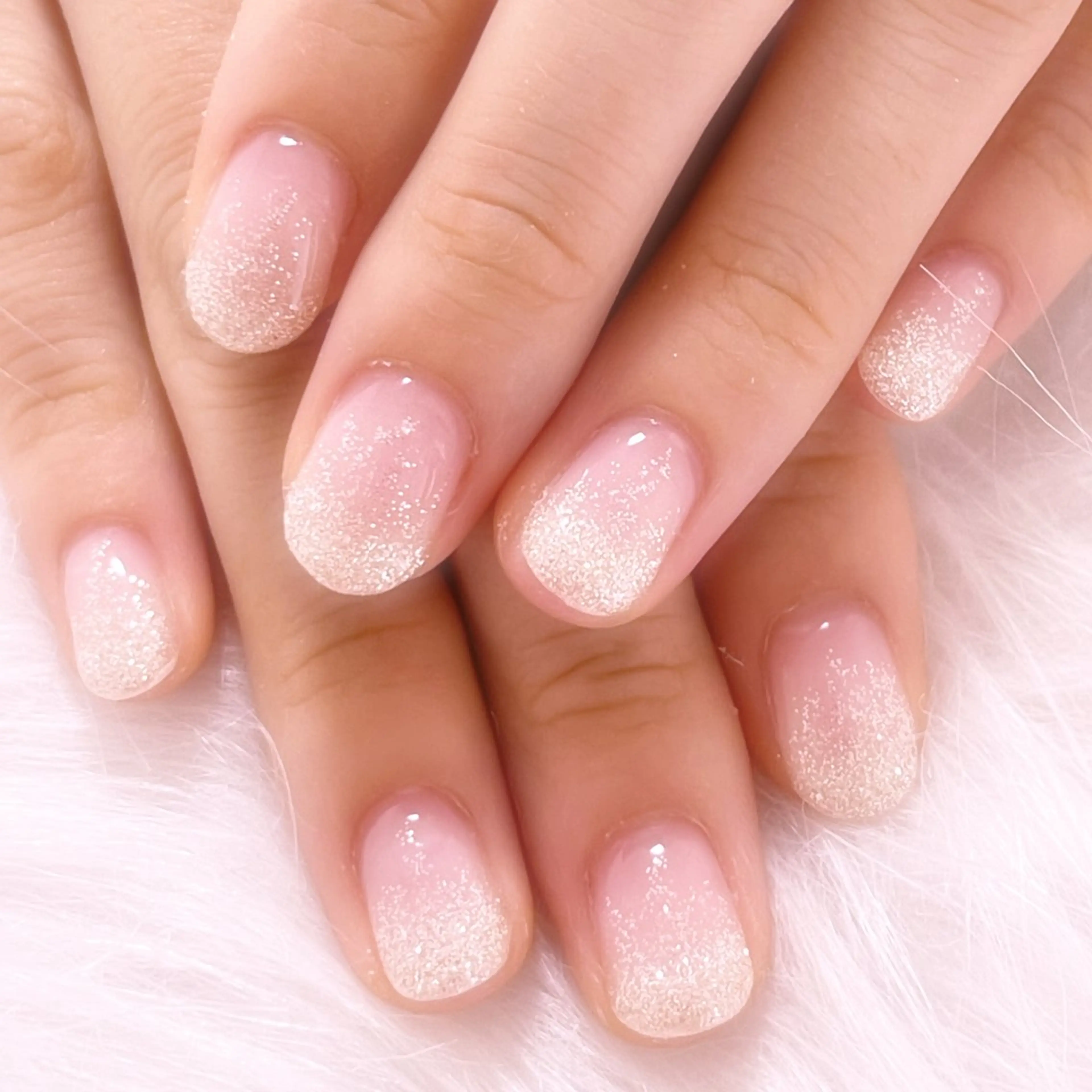 ネイル 長さ出し フットネイル ジェルネイル マグネットネイル ハンドネイル 梅島のネイル屋さん所属・梅島の ネイル屋さんのネイルデザイン