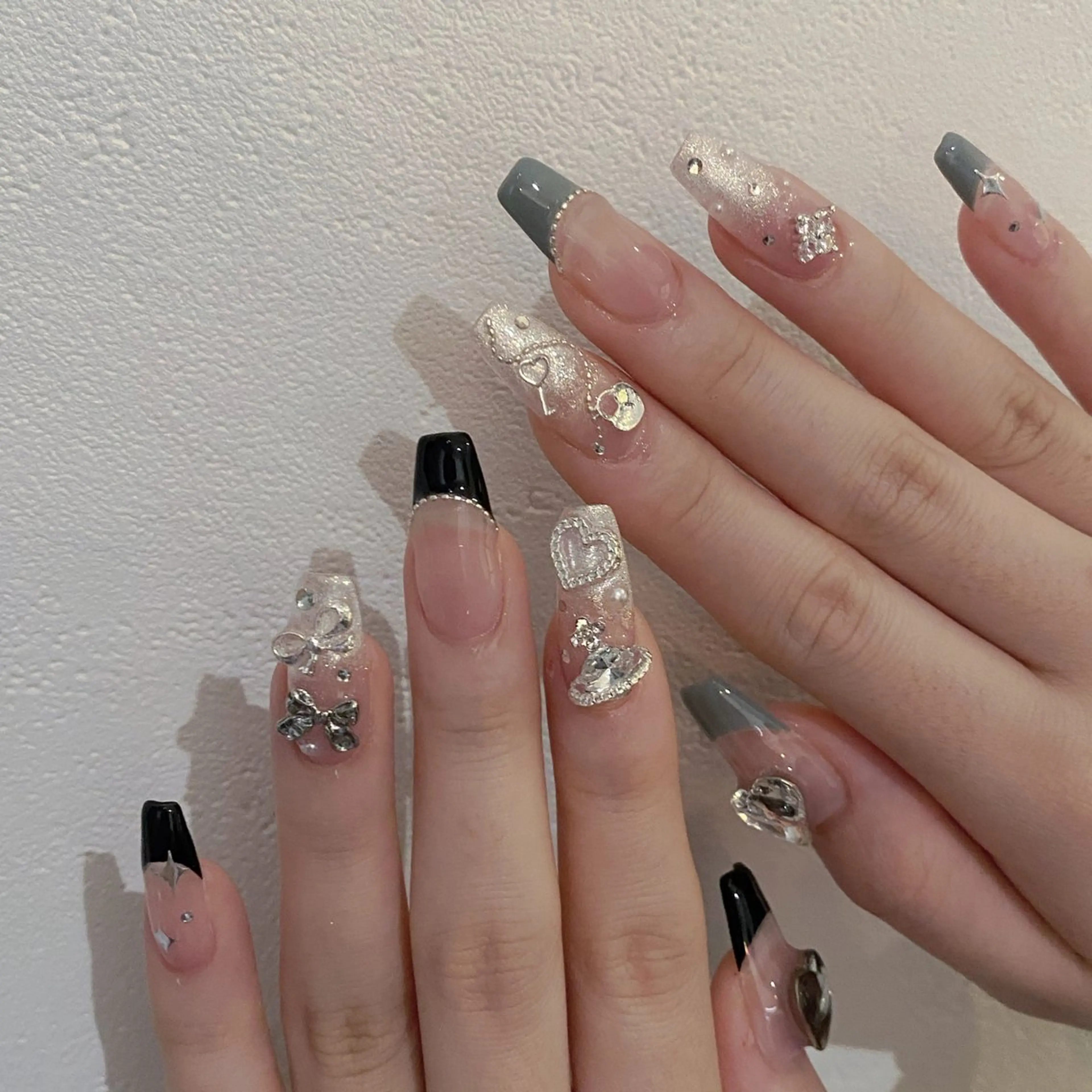 ネイル BONNIE所属・BONNIE MIKIのネイルデザイン