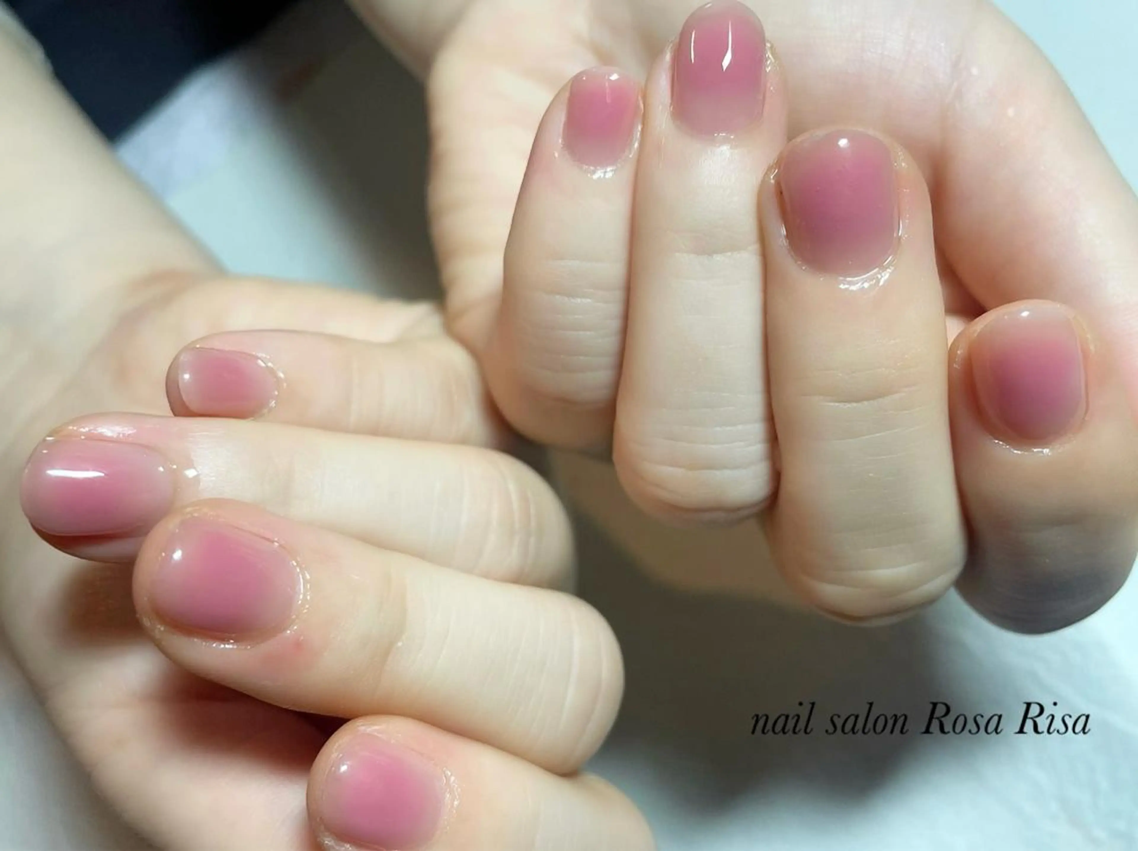 ショート ネイル チークネイル ハンドネイル ネイルスタジオ シェイクユアハンズのネイルデザイン