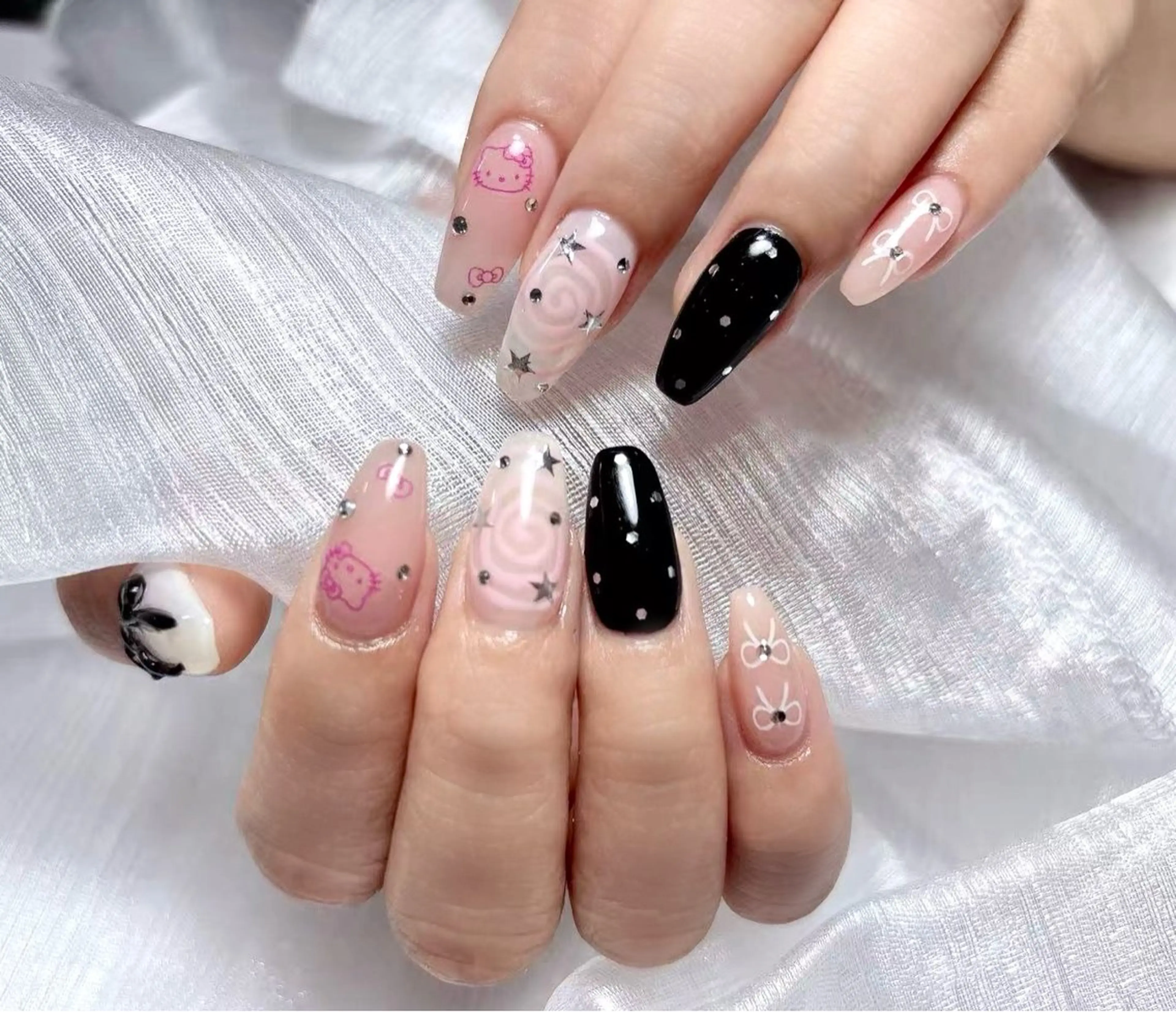 ネイル 持ち込み ハンドネイル ハンドケア L. Nailのネイルデザイン