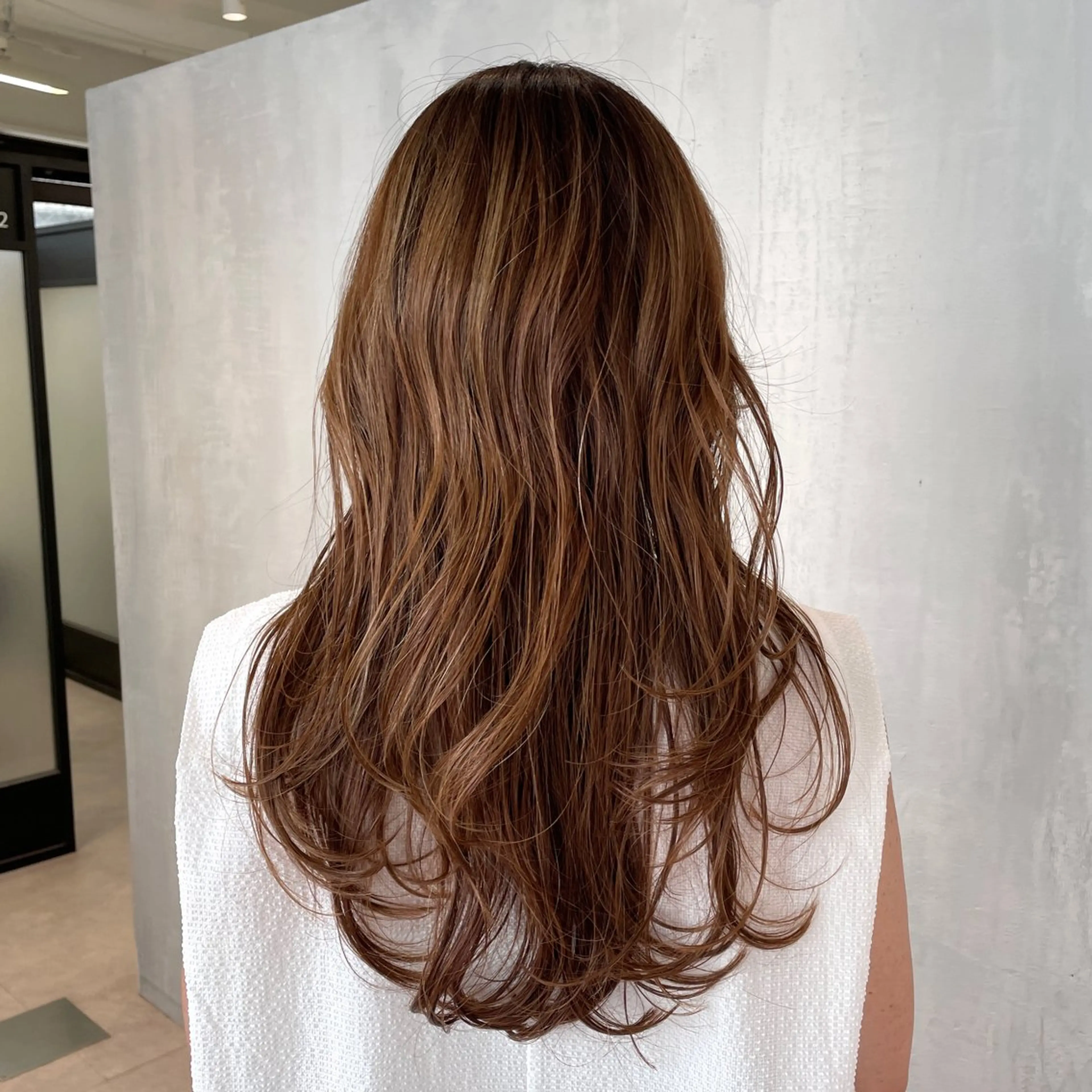 [平日限定/お出かけ•休日前に]TOKIOトリートメント+コテ巻きヘアスタイリング(シャンプー込み)の写真