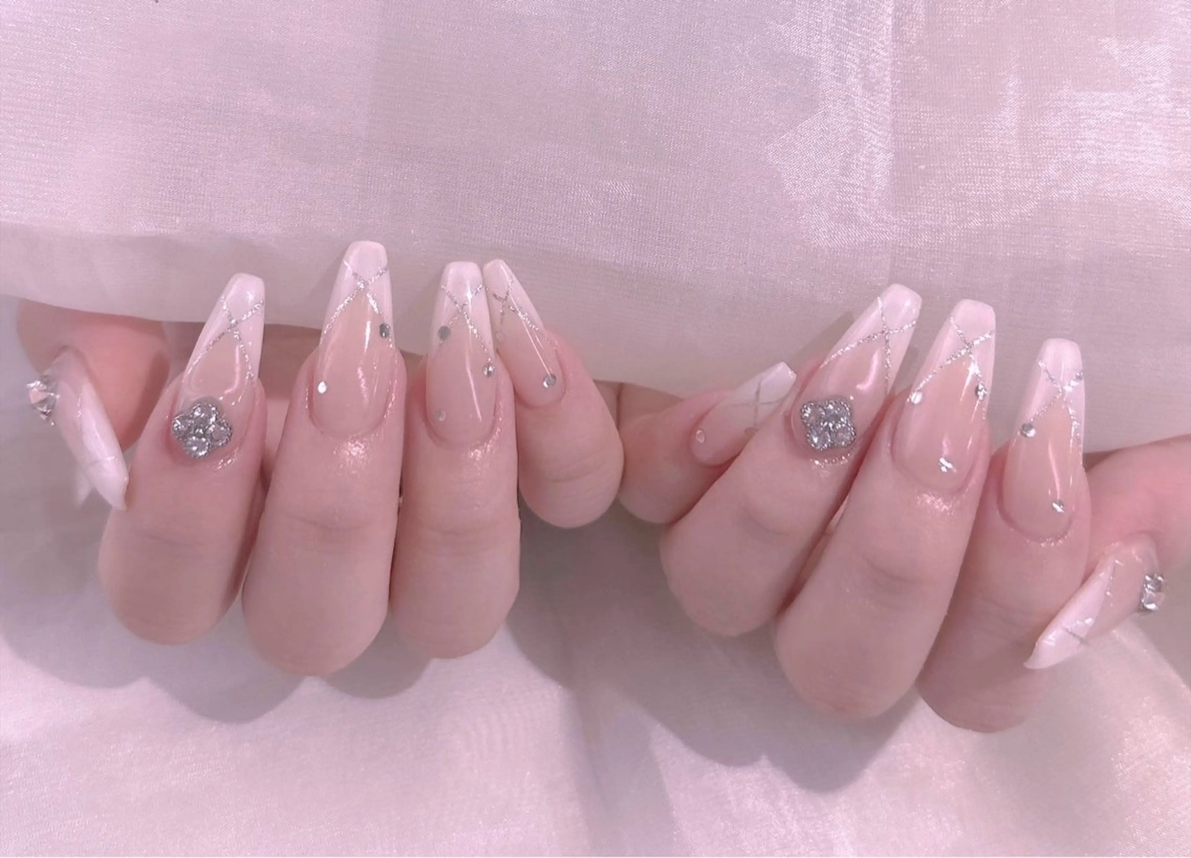 ネイル ハンドネイル リン リンのネイルデザイン