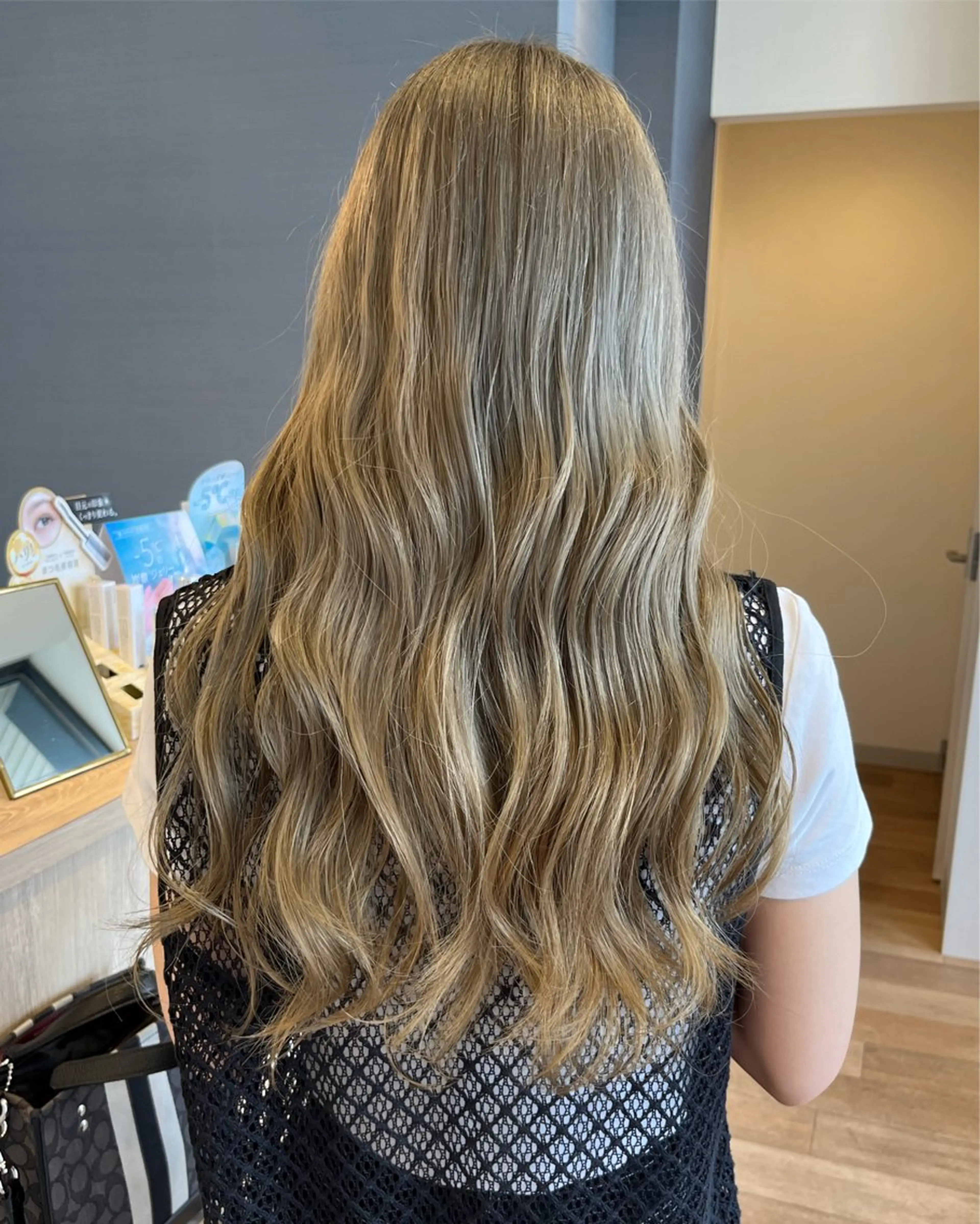 【透明感バツグン✨】カット➕ブリーチの写真