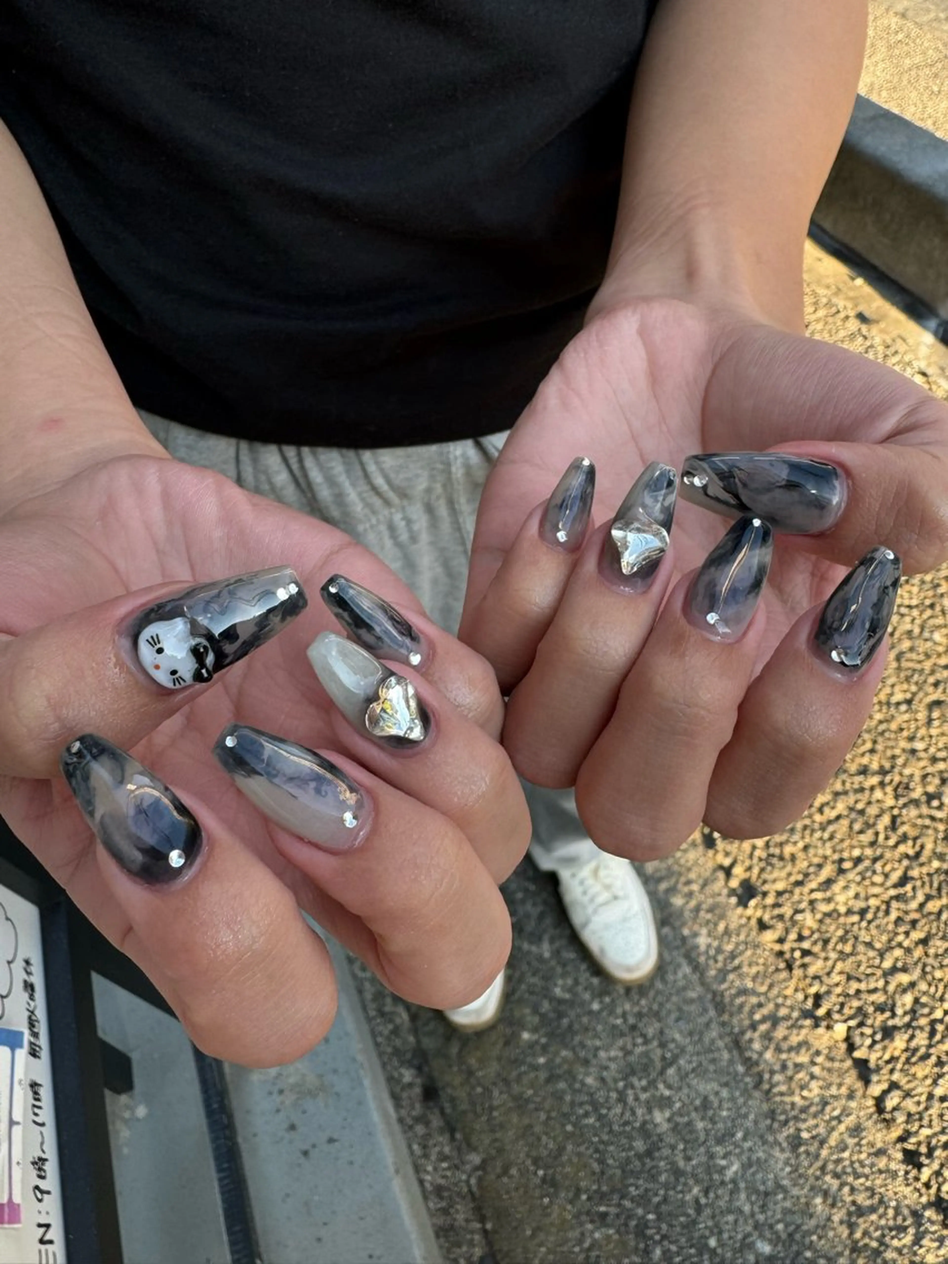 ネイル LAVISH nail salonのネイルデザイン