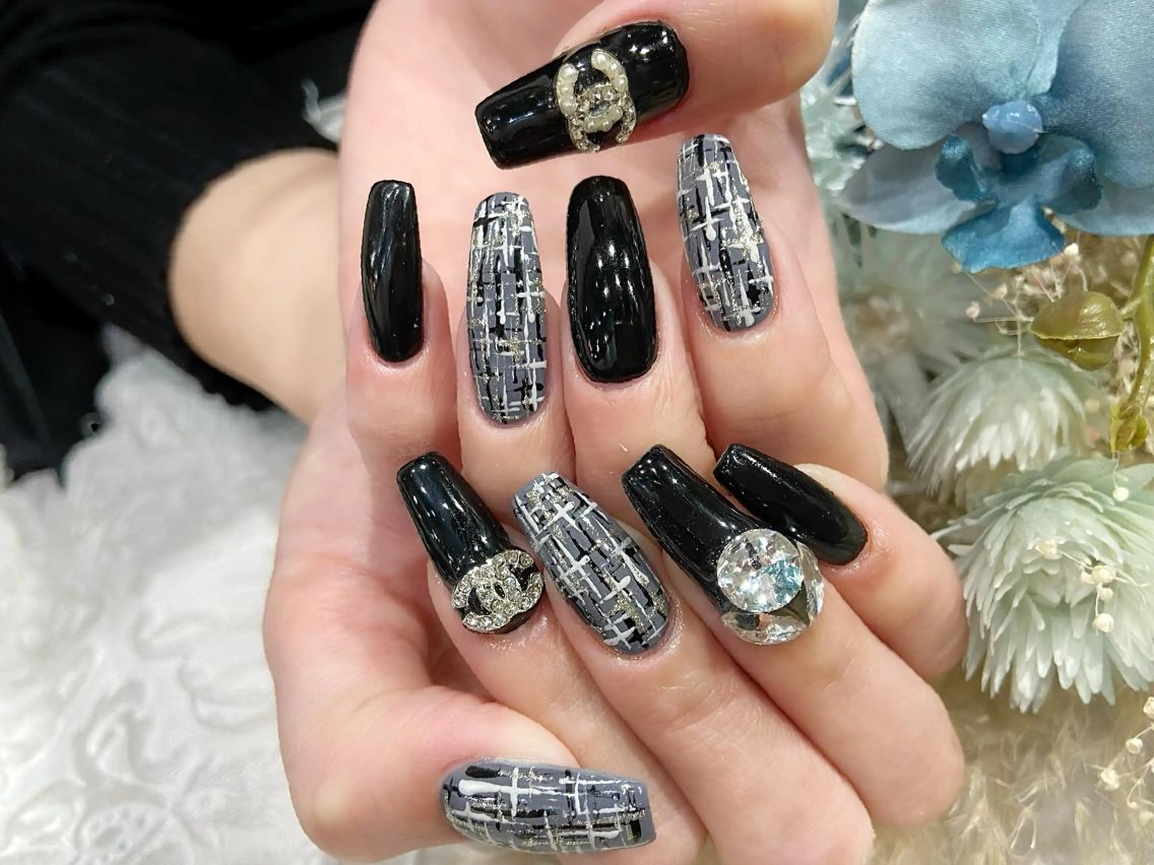 ネイル nailsalon Mirrorのネイルデザイン