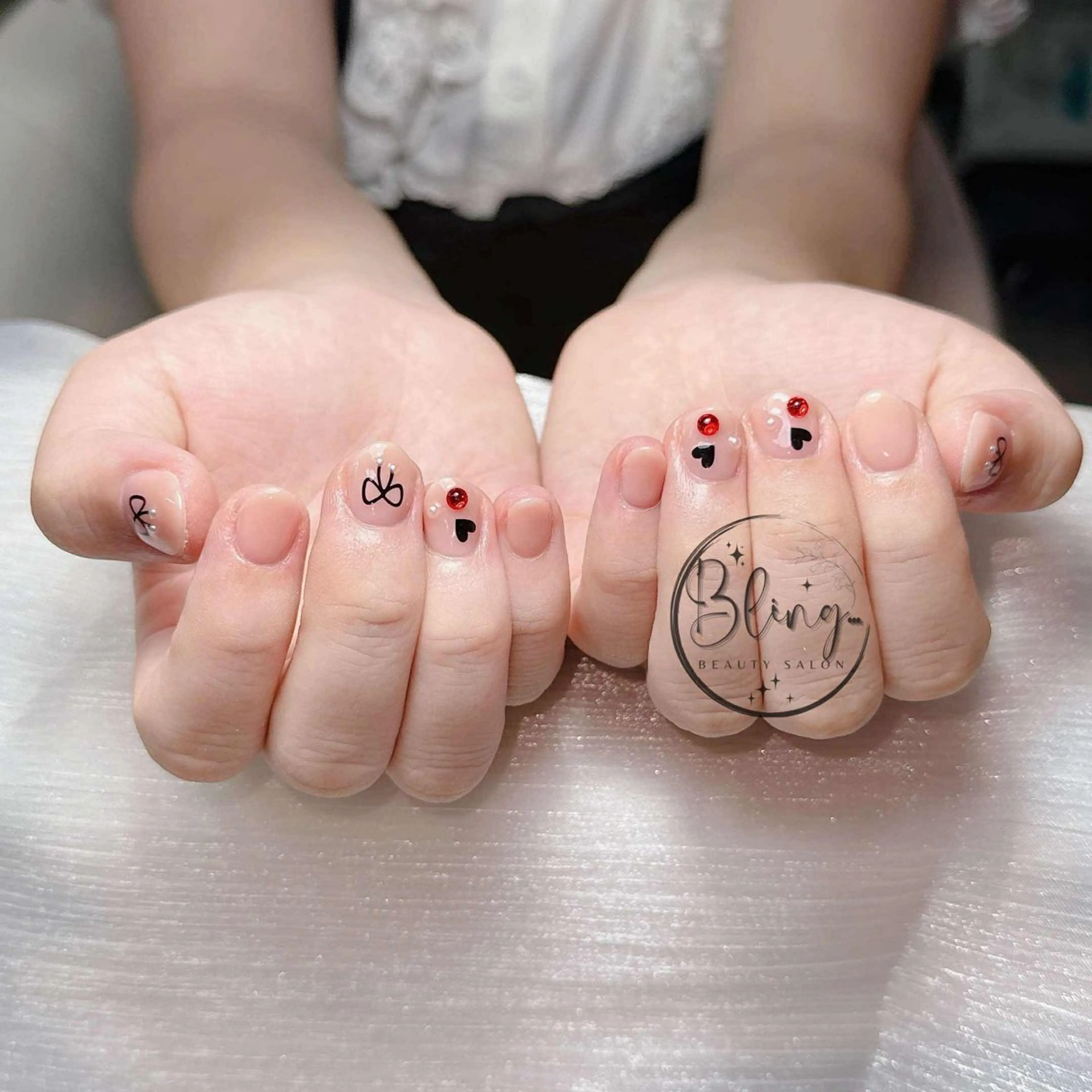 ネイル 長さ出し フレンチネイル 韓国ネイル レース マグネットネイル ハンドネイル nami ナミのネイルデザイン