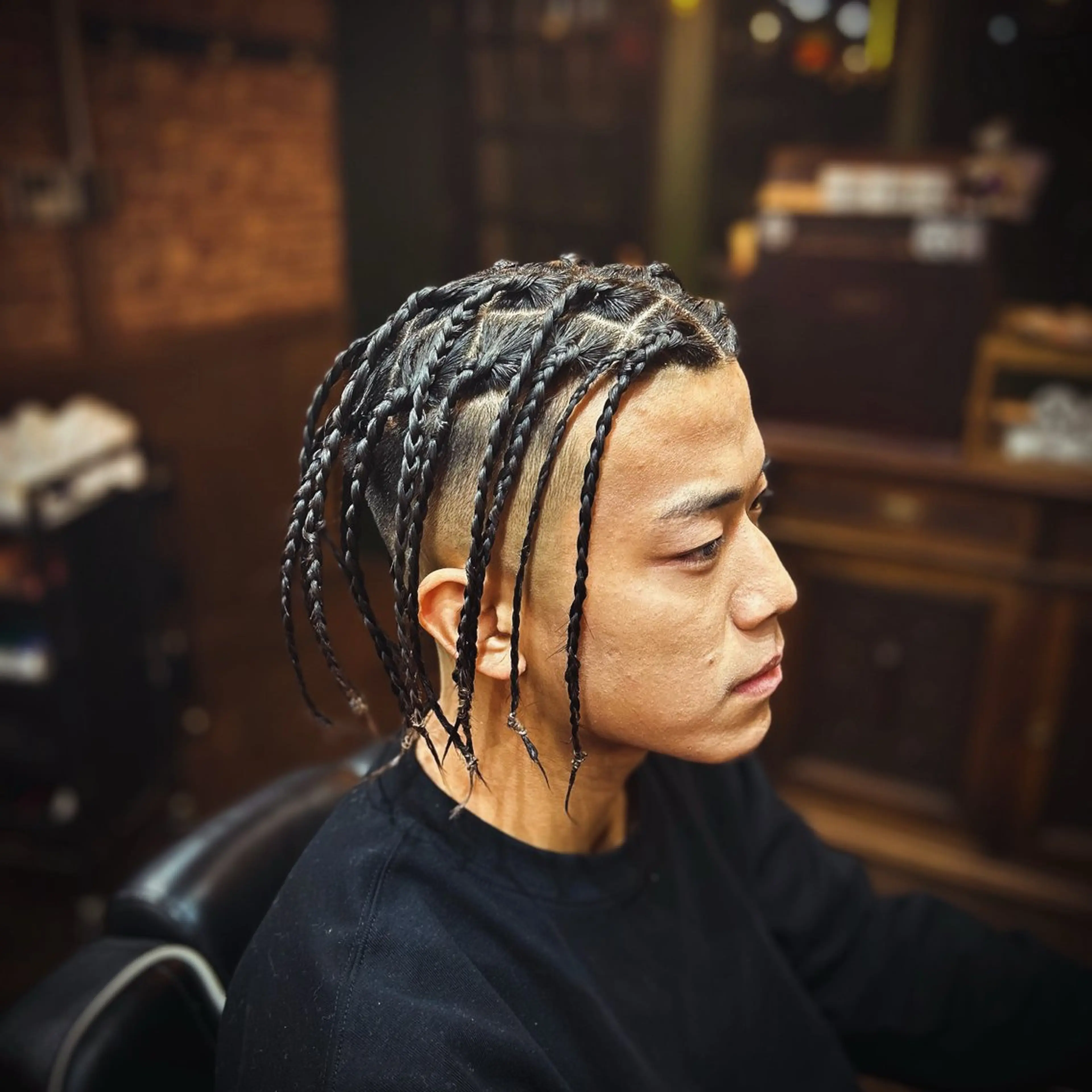 ミディアム メンズ フェードカット ツーブロック BarberShop Un-fil所属・TAIGA -BARBERのヘアスタイル