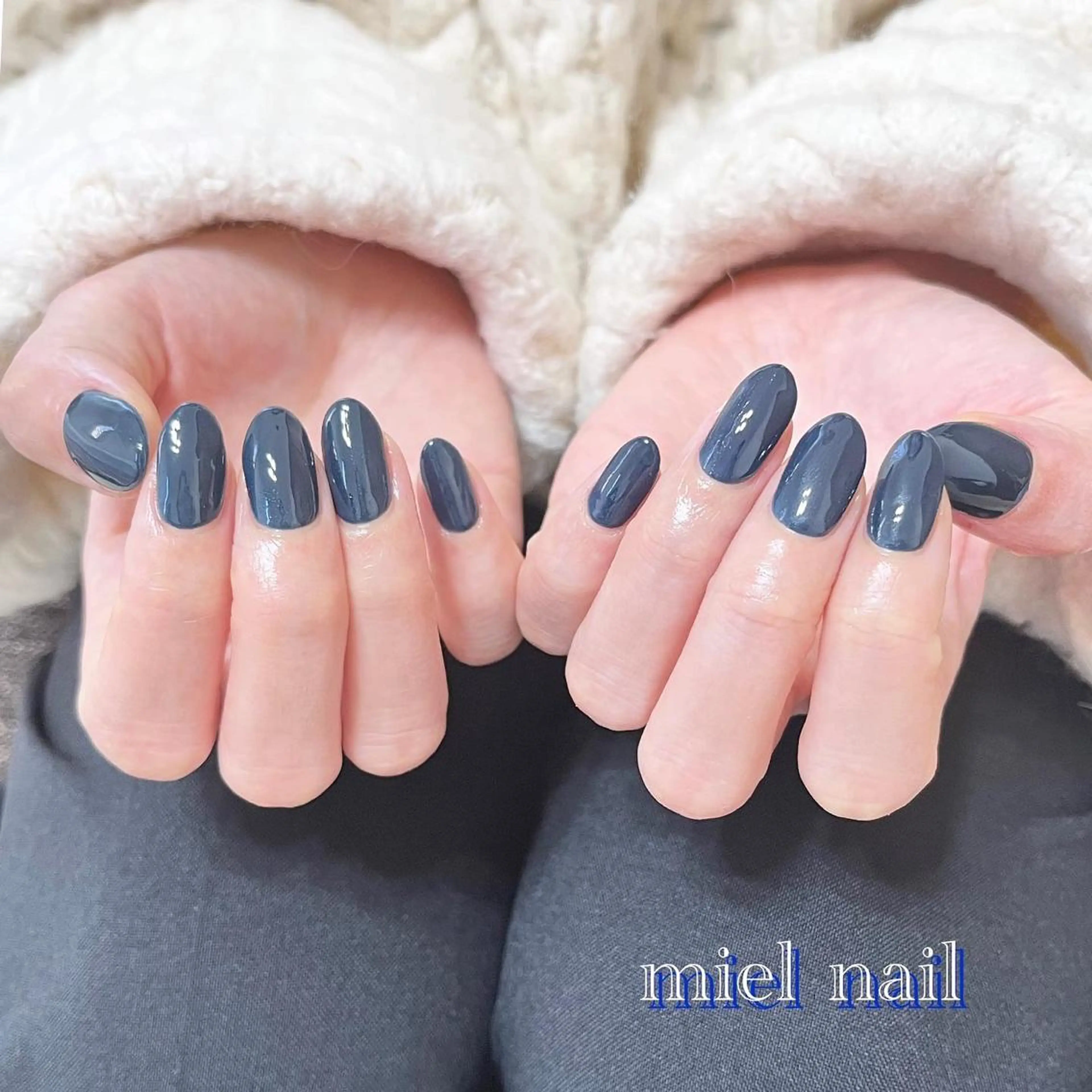 ネイル ネイビー ワンカラーネイル シンプルネイル ハンドネイル miel nailのネイルデザイン