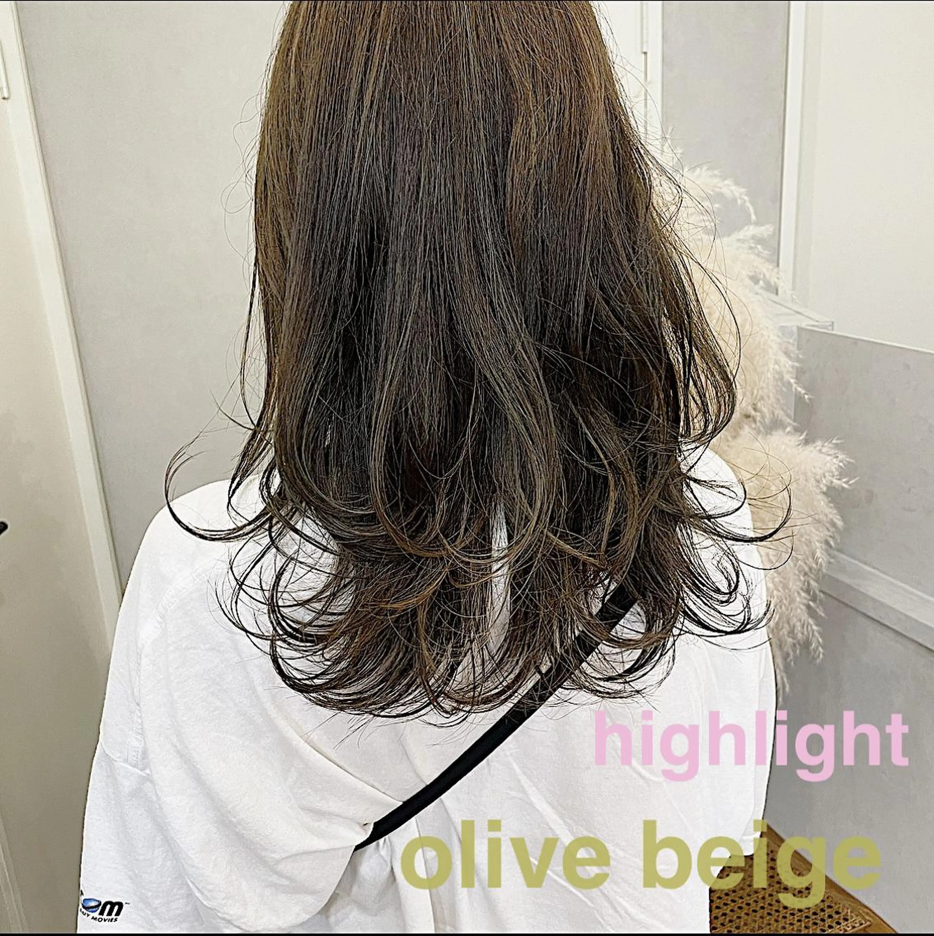 ミディアム カラー ベージュカラー オリーブベージュ Anytime所属・はるか 💐 お悩み改善美容師のヘアスタイル