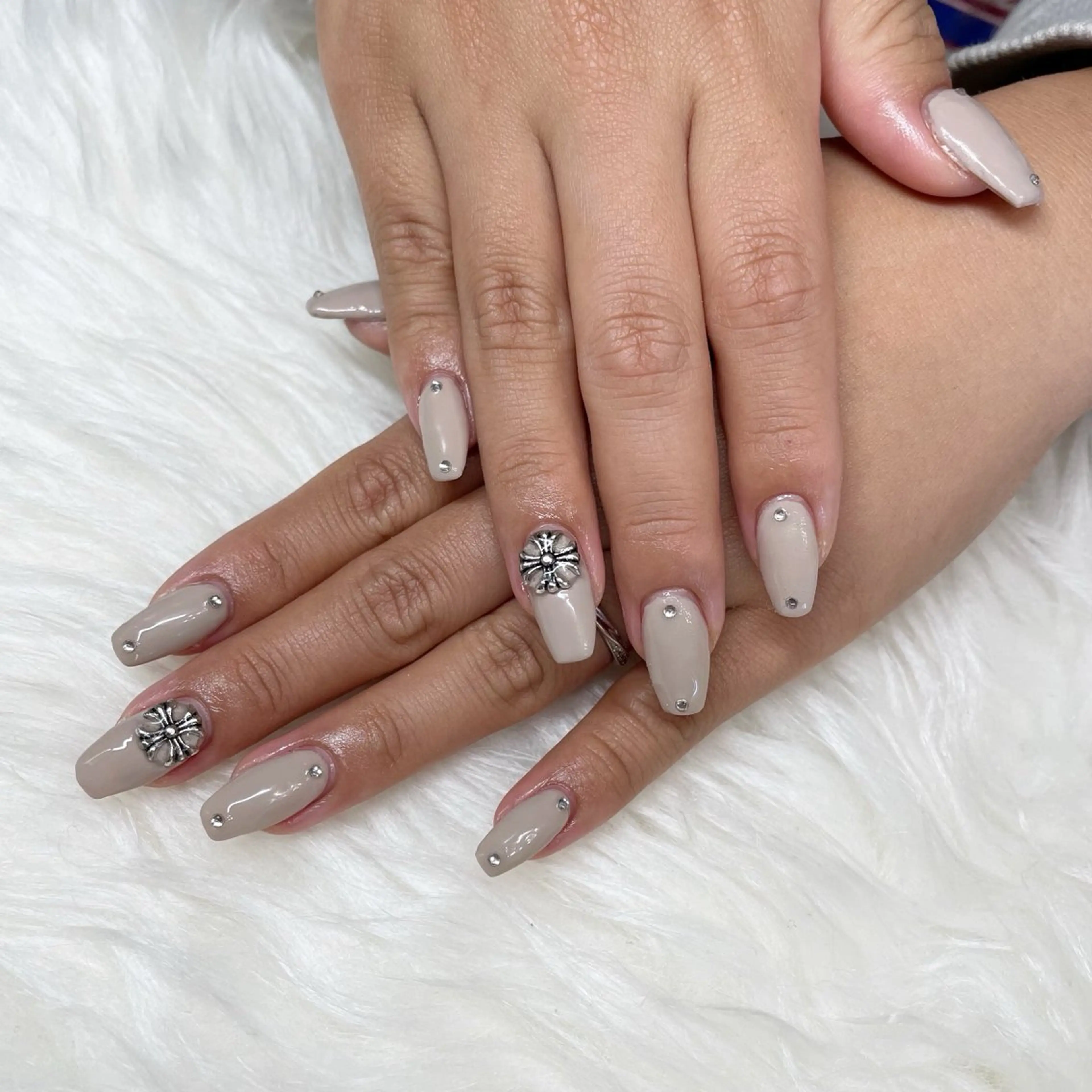 セミロング see love gritterのネイルデザイン