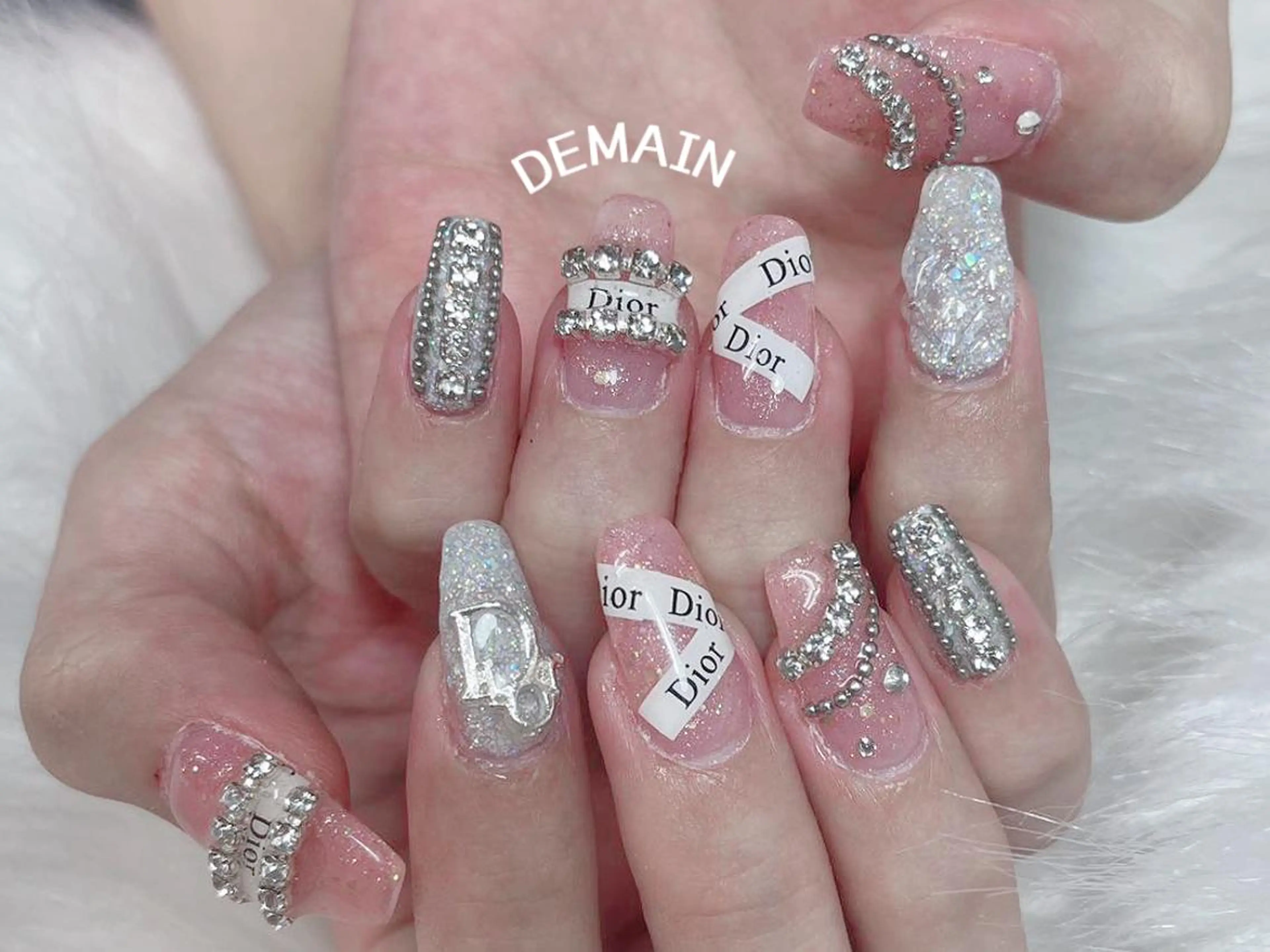 ネイル DEMAIN- 🌹のネイルデザイン