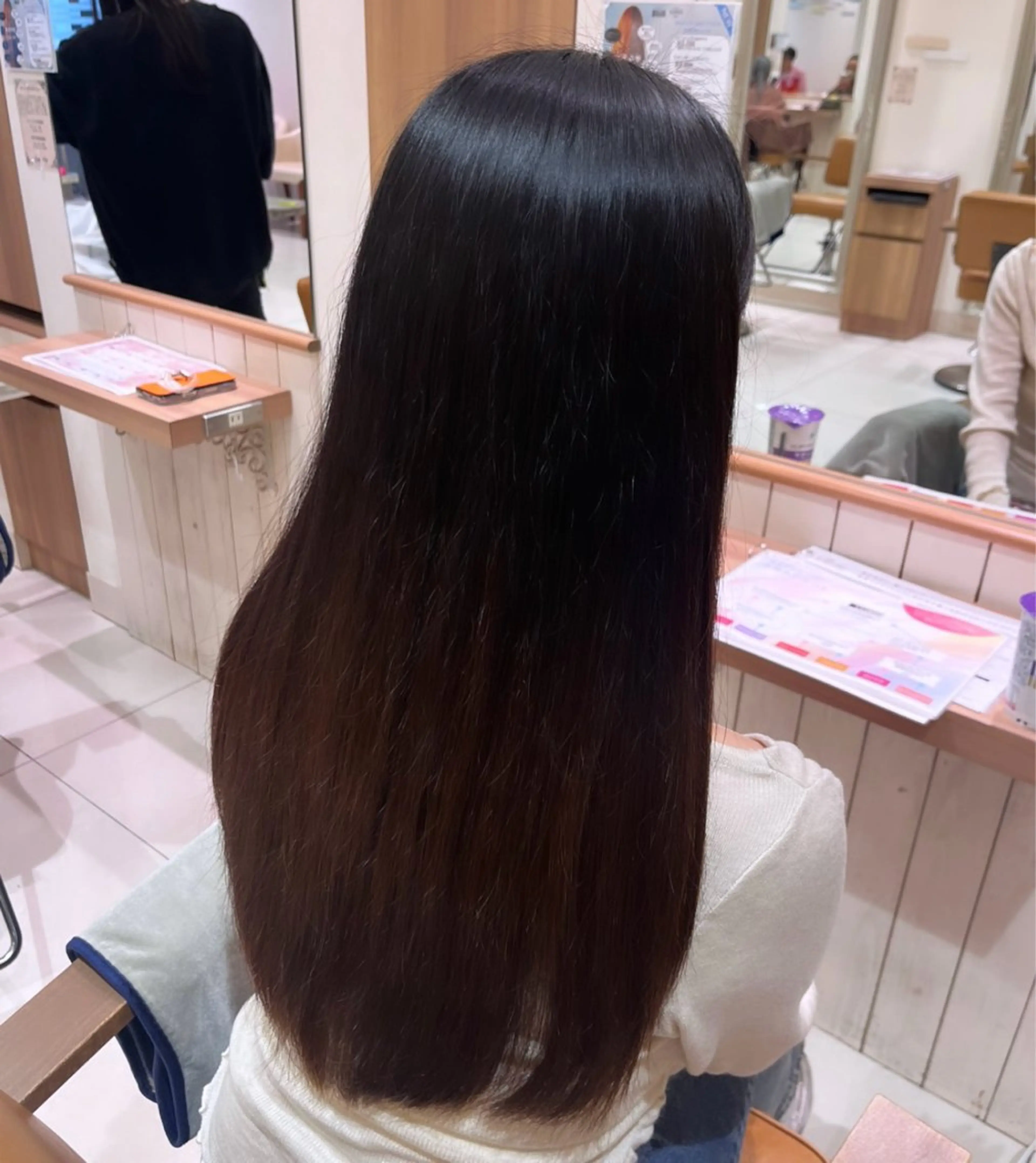 🌟人気NO.1🌟🌻メンテナンスカット+Aujuaトリートメント🌻の写真