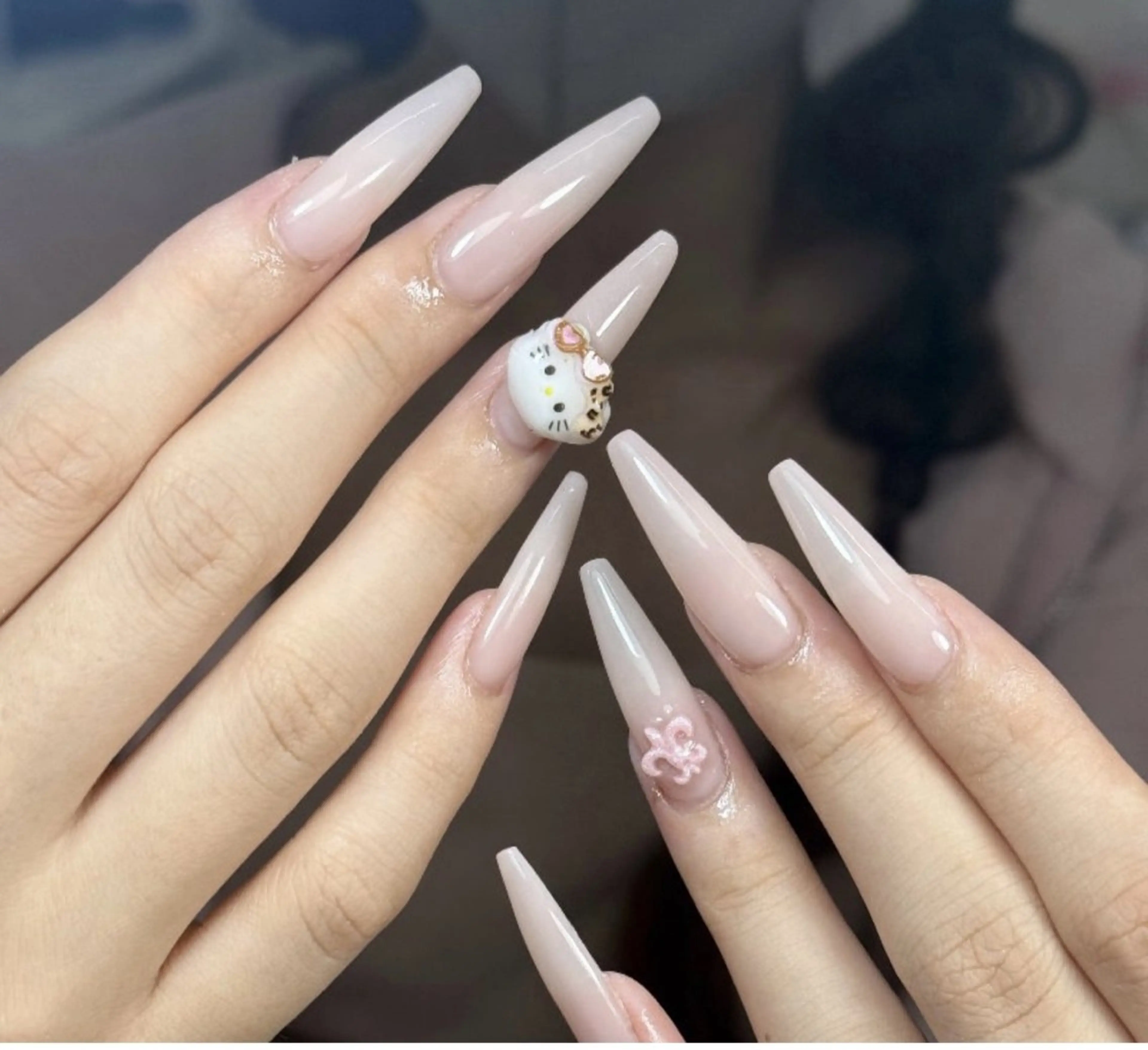 ネイル オーロラネイル ブルー チークネイル フットネイル フレンチネイル ハンドネイル REI レイのネイルデザイン