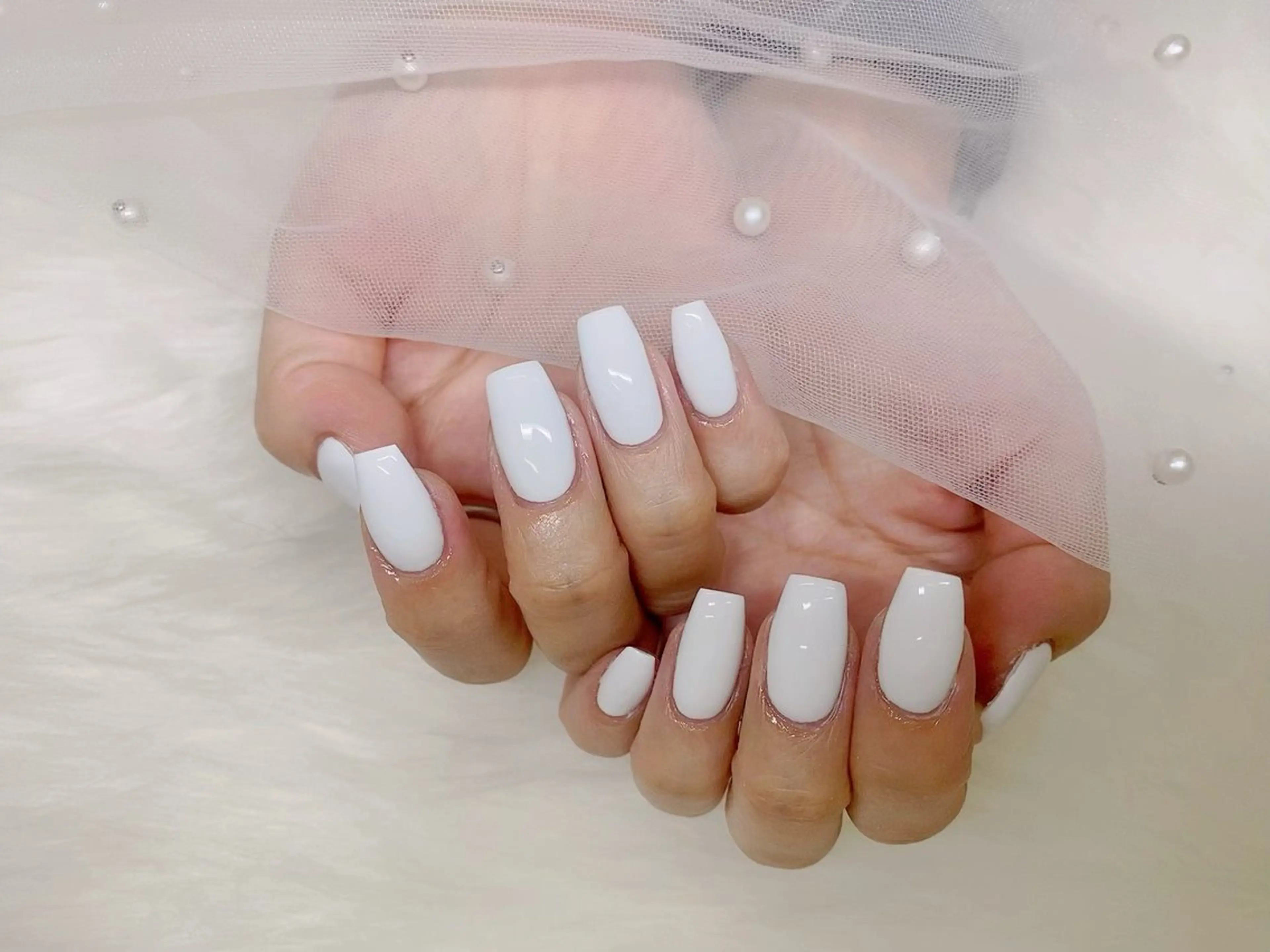 ネイル 長さ出し ジェルネイル 氷ネイル・うるうるネイル 韓国ネイル マグネットネイル ETERNA Nail 銀座店【パラジェル/フィルイン/チップ長さだし/マグネット/ニュアンス】所属・ア カリのネイルデザイン