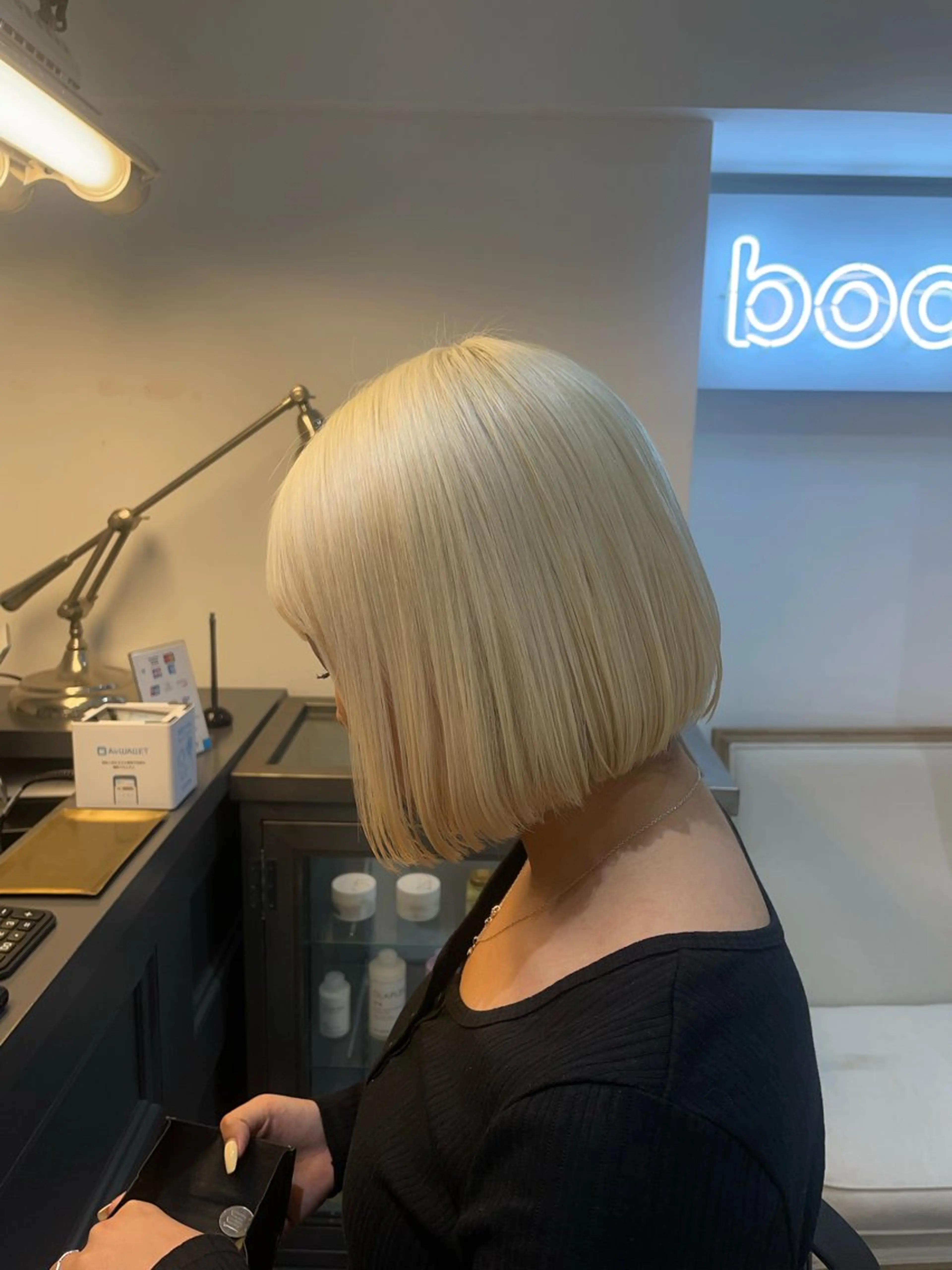 ショート カラー ブリーチ ヘアカラー rin🩰ハイトーン /レディースパーマのヘアスタイル