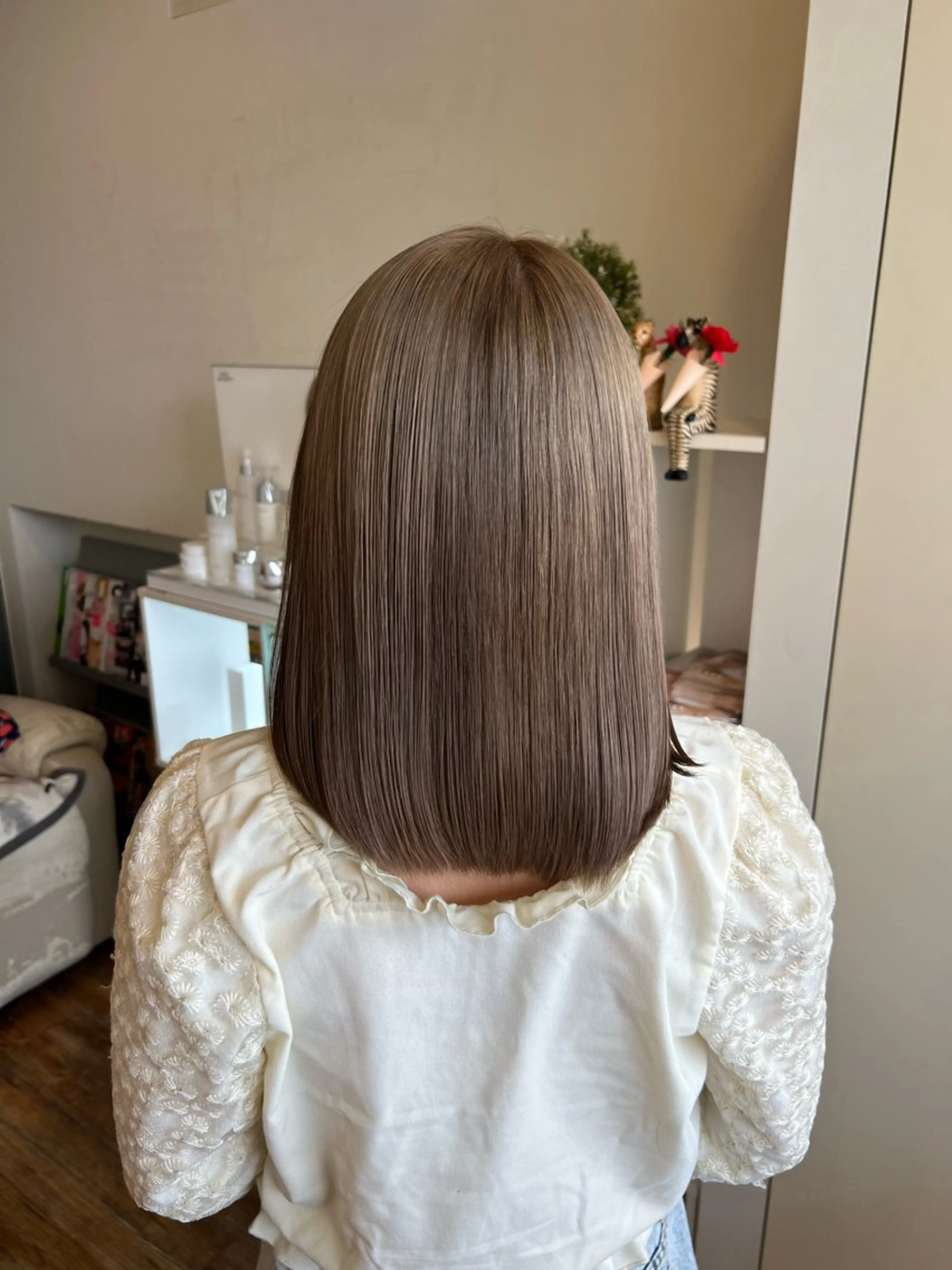 セミロング カラー ヘアカラー トリートメント 竹添 有梨沙のヘアスタイル