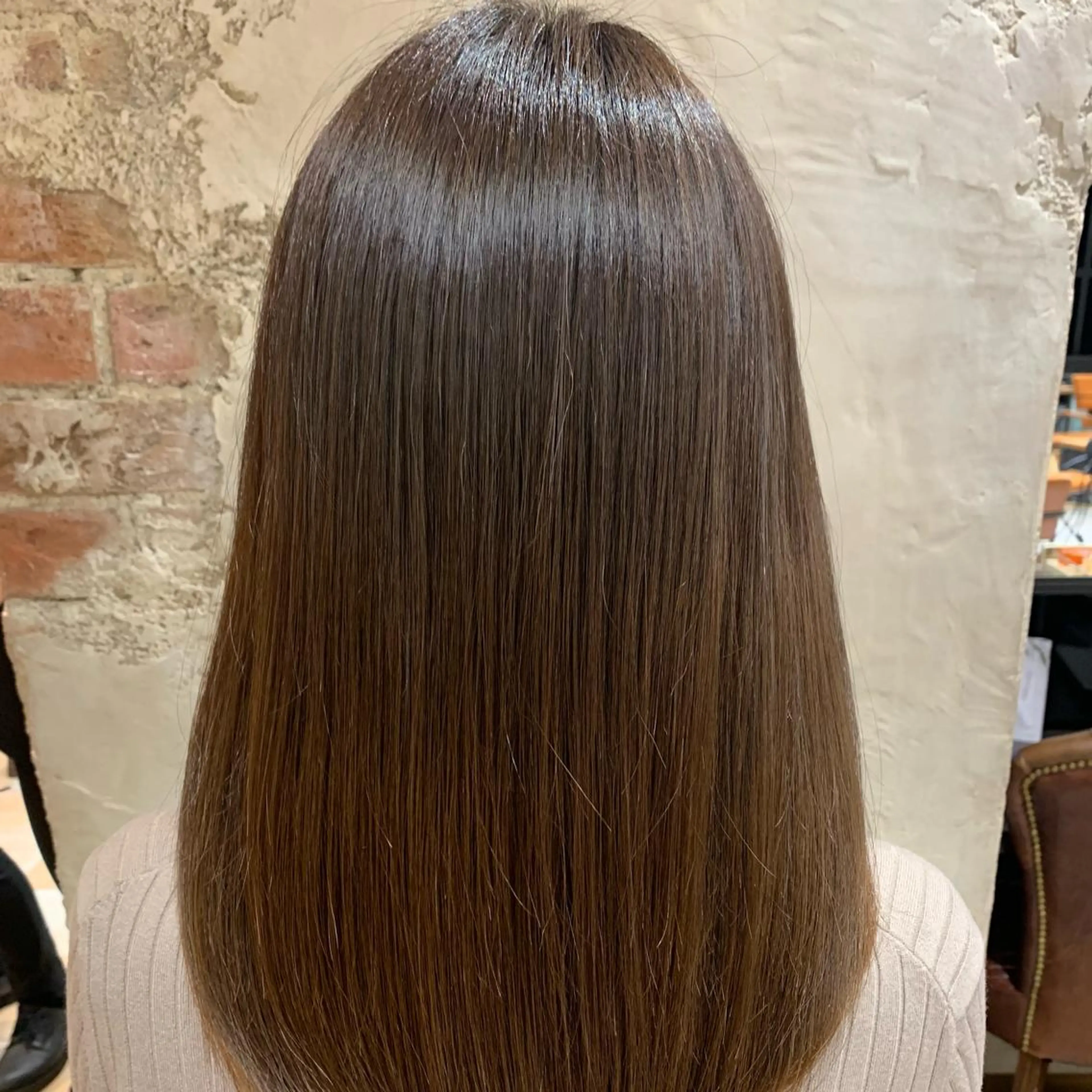 セミロング カラー パーマ 黒髪 ブリーチ ブリーチなしカラー 伸ばしかけ 髪質改善 美髪ヘッドスパ🫧 西山紗奈江💆♀️のヘアスタイル