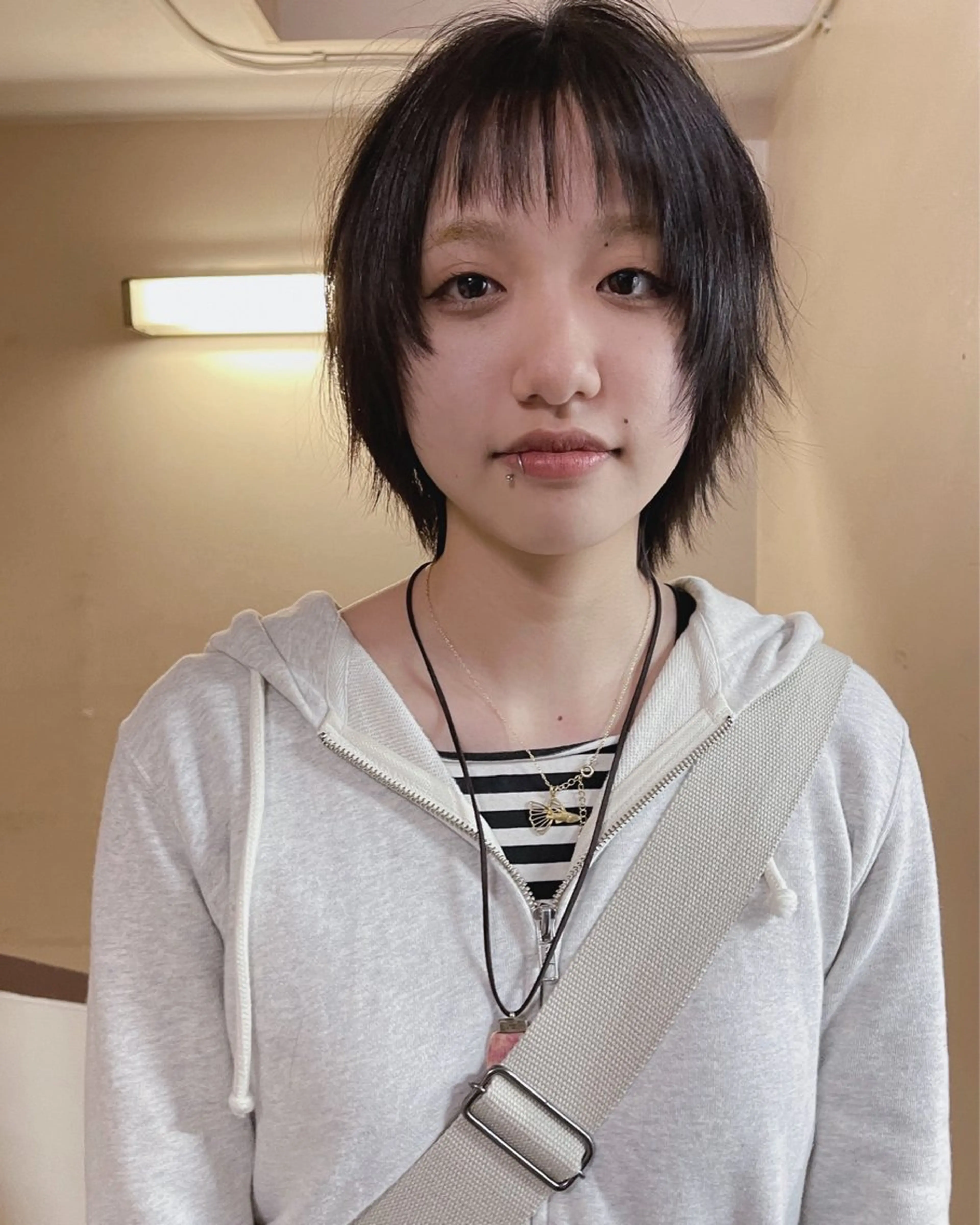 ショート カラー カット ヘアカラー トリートメント ヘアセット 安部佑哉/ハイトーン /レイヤー/グランジのヘアスタイル