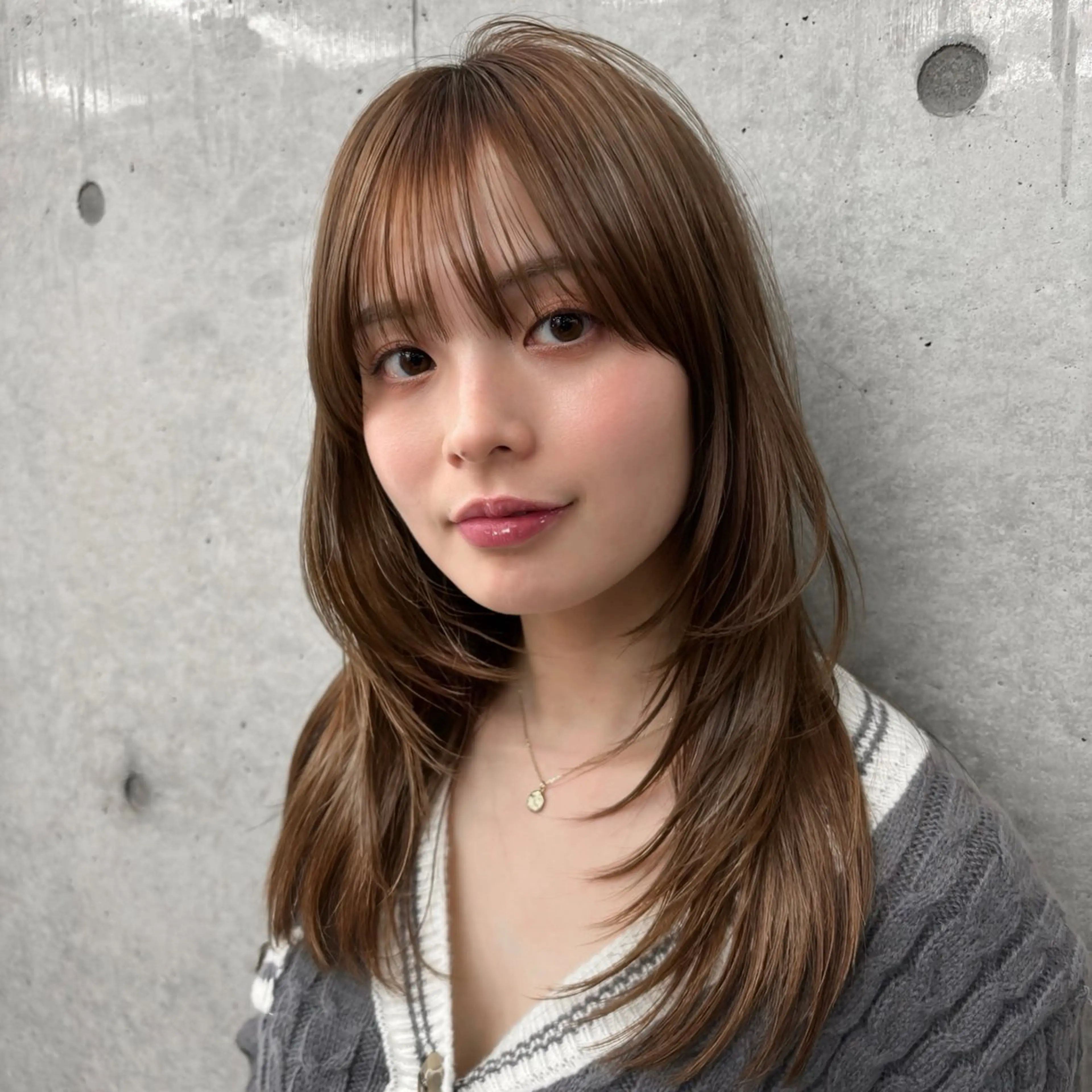 セミロング カラー 垢抜けトレンド レイヤー🩵廣戸楓のヘアスタイル