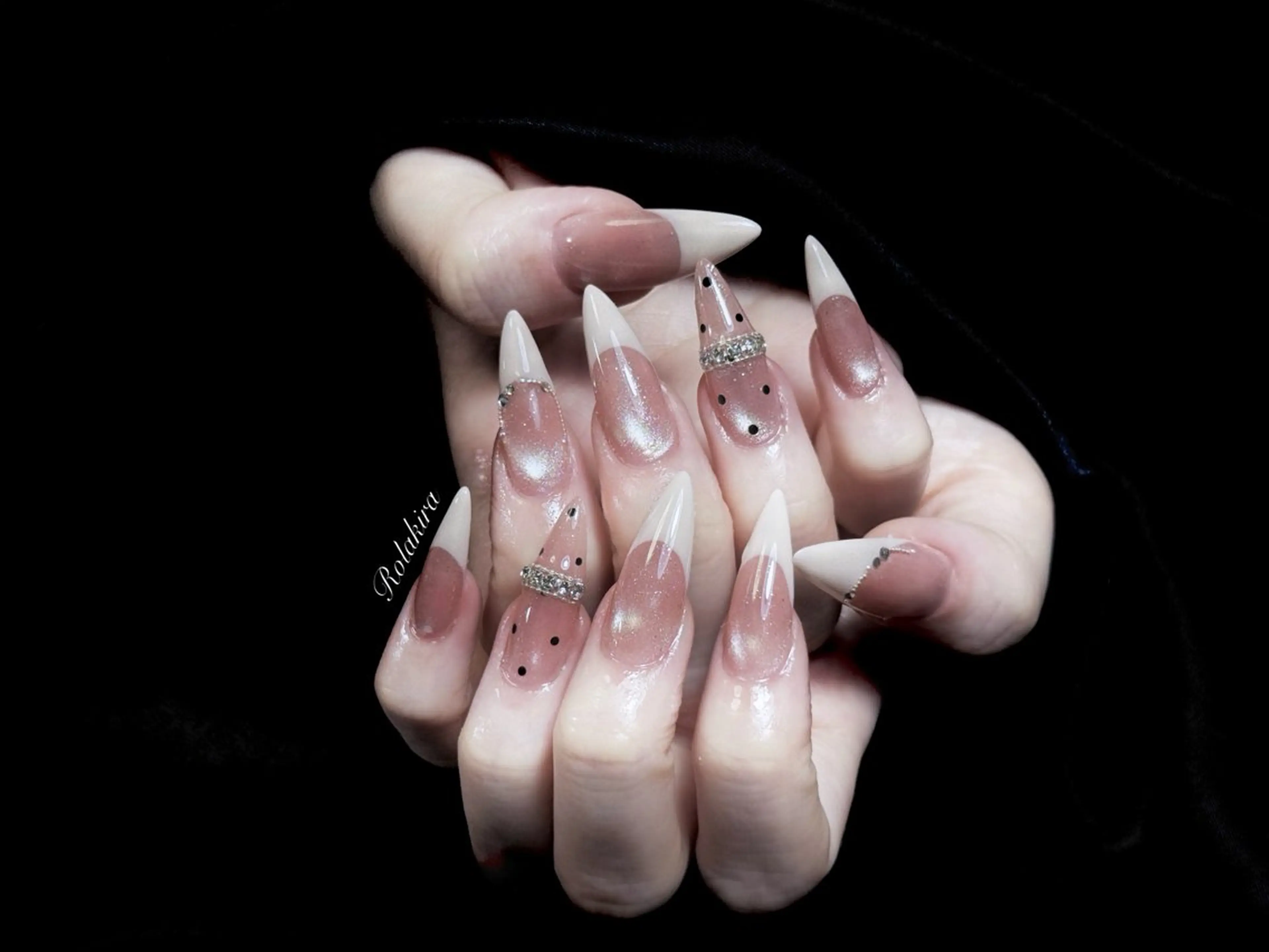ネイル チークネイル 長さ出し フレンチネイル ジェルネイル 韓国ネイル ハンドネイル Rola kira 麗のネイルデザイン